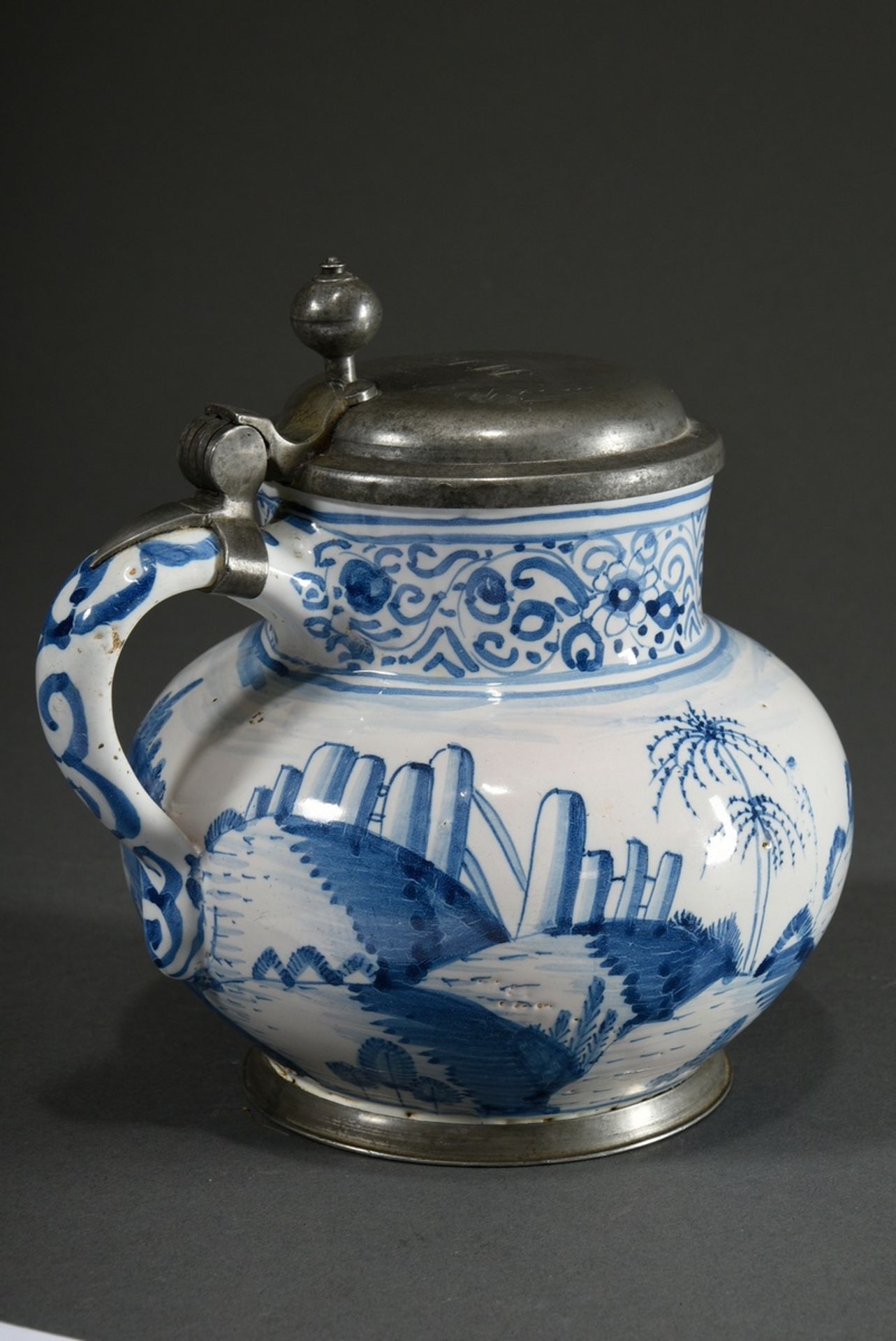 Frankfurt Fayence baluster jar, white glazed with Scharffeuerfarben blue painting "Architecture in  - Image 2 of 6