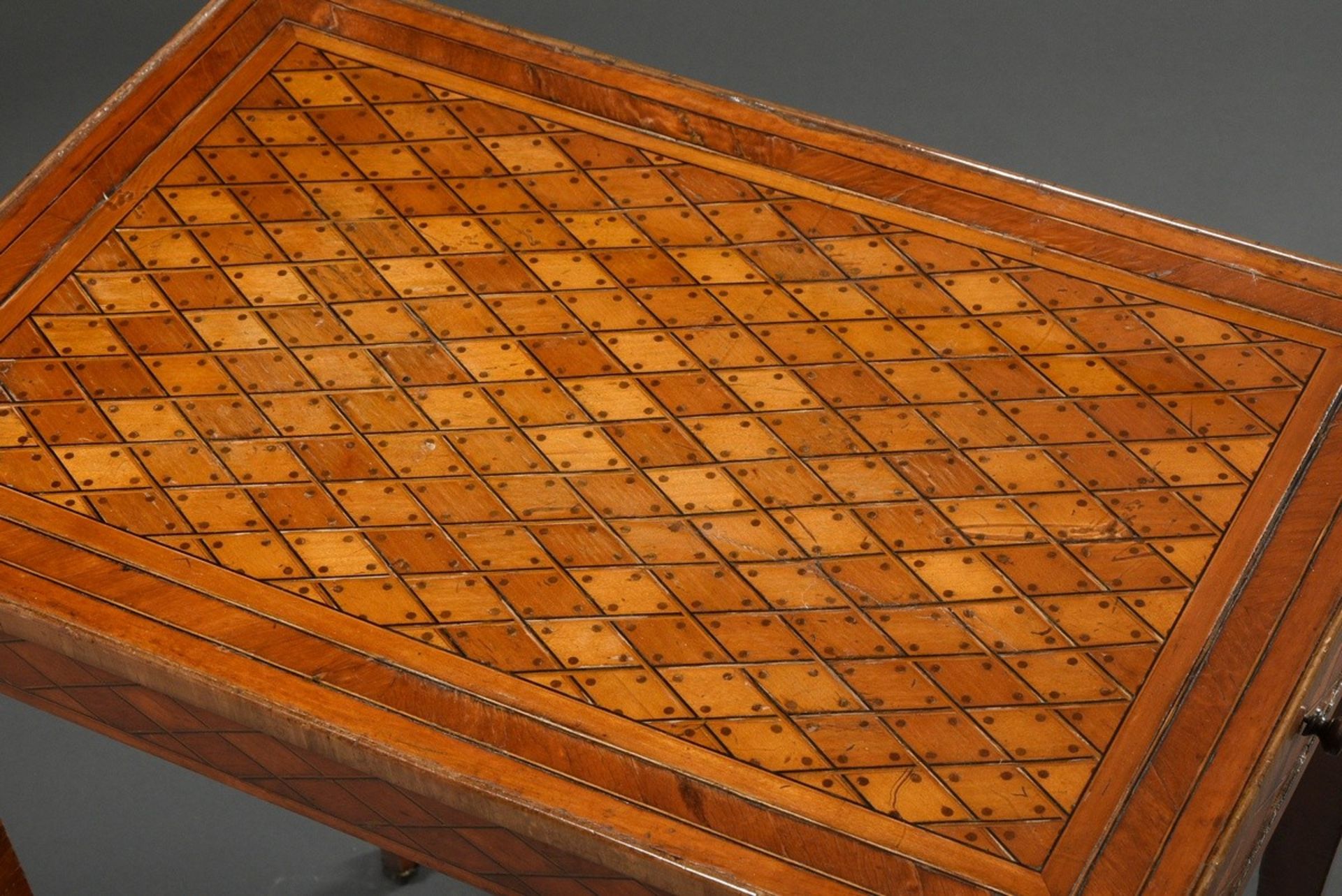 Ornamental Louis XV table with diamond and dot inlays on curved legs with ornamented bronze shoes,  - Image 2 of 5