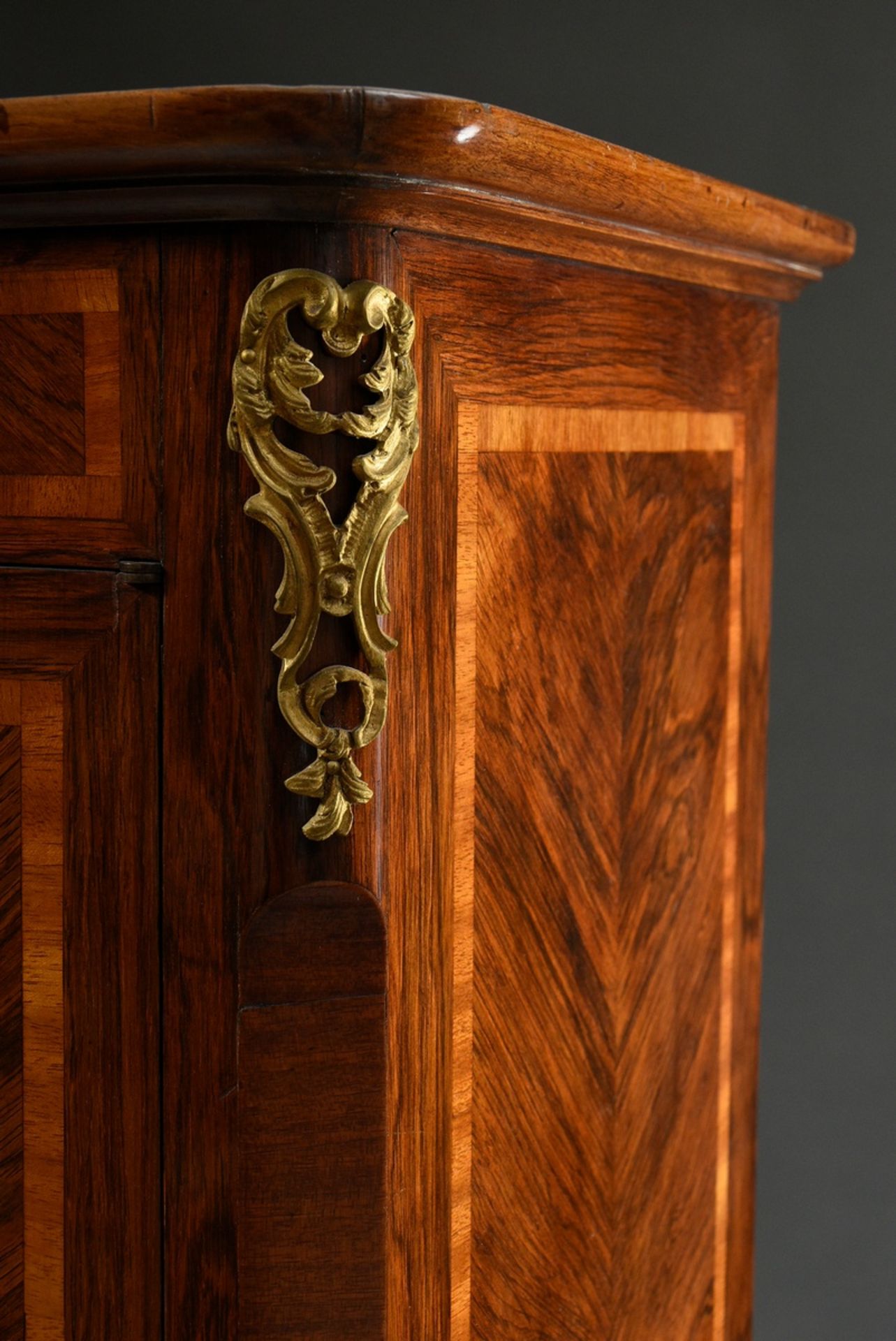 Small cabinet with double doors over 4 drawers, walnut and fruitwood veneer with gilt bronze fittin - Image 4 of 7