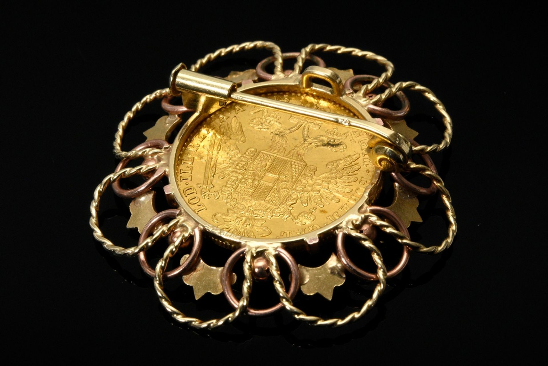 Filigrane Gelbgold 585 Nadel mit Gelbgold 986 Münze "1 Dukat, Kaiser Franz Joseph I, 1915", 8,5g, Ø - Bild 2 aus 2