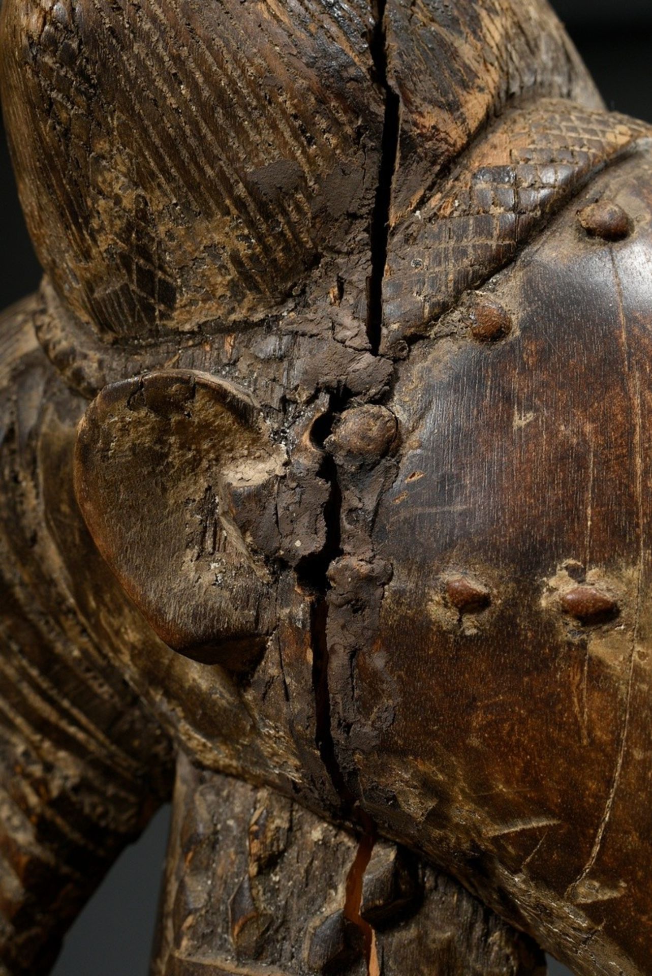 Male African ancestor figure "Blolo bian" with scarifications, carved wood with remains of old pati - Image 7 of 9