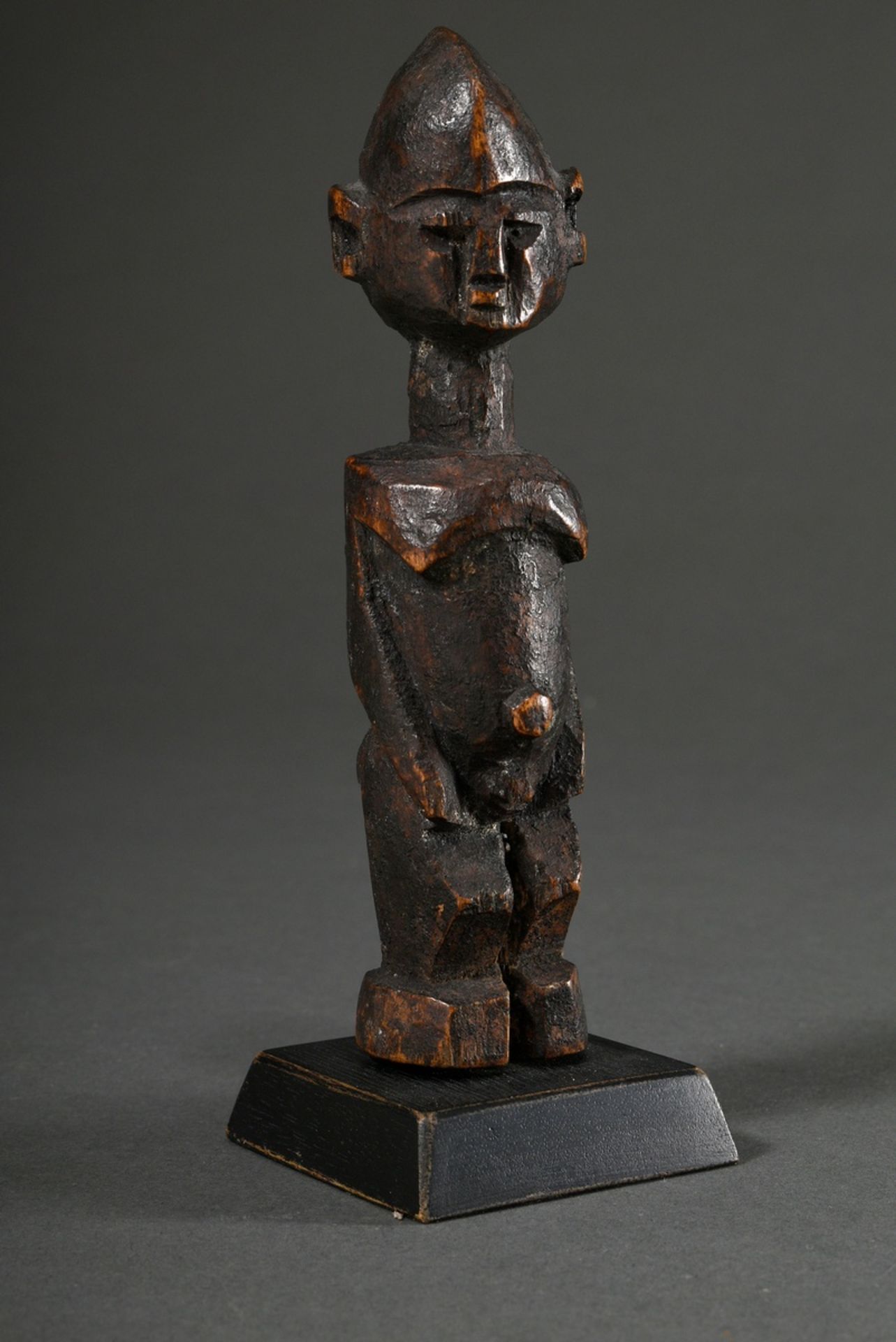 Kleine Dogon Figur, Holz geschnitzt mit Gebrauchspatina, Mali 20.Jh., H. 17,3cm