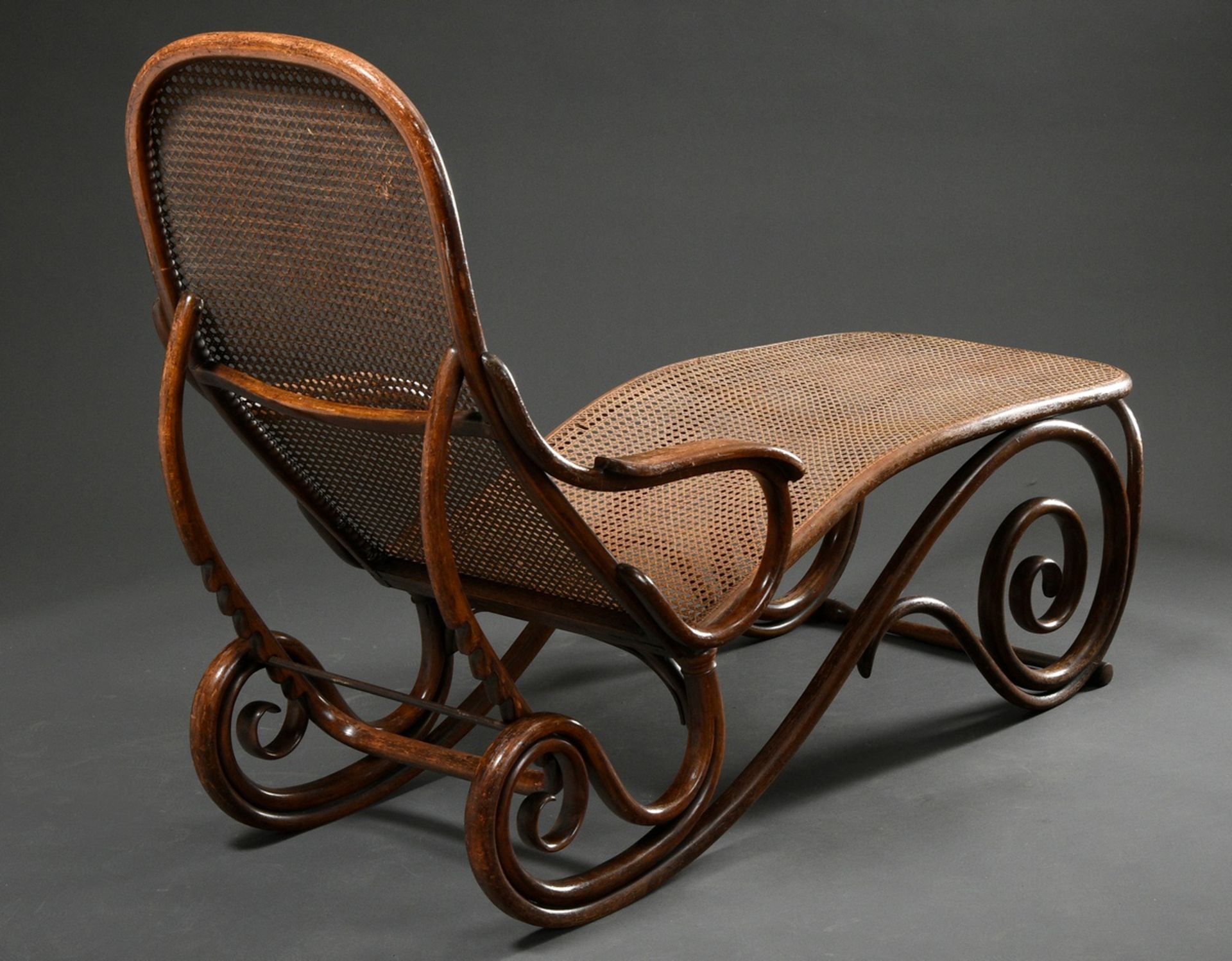 Thonet "Sofa bed no. 2", design: Gebrüder Thonet, Vienna c. 1900, solid bent beech wood with wicker - Image 4 of 7