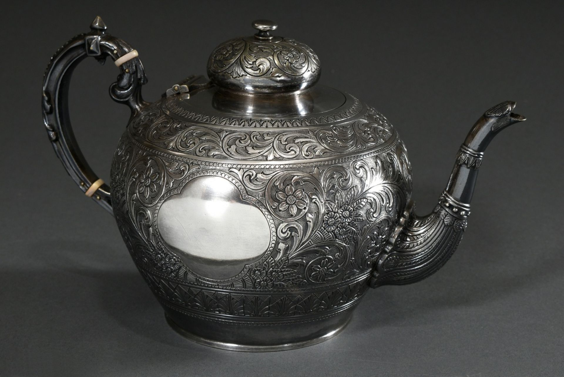 3 Pieces English tea set with rich floral-ornamental engraving after oriental model, Mappin & Webb/ - Image 4 of 10