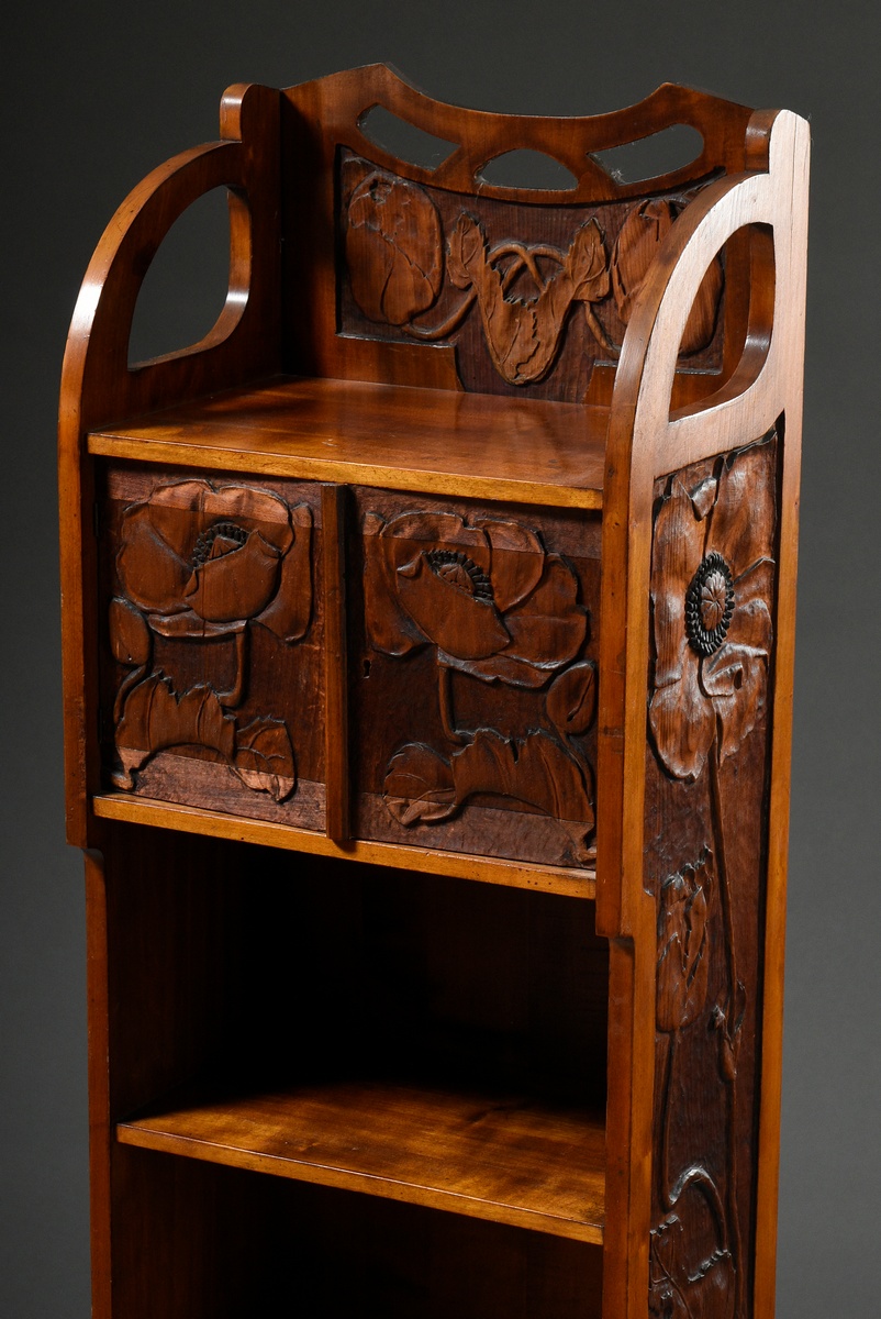 Narrow Art Nouveau shelf with two-door compartment and ornamentally carved frame as well as "poppy - Image 3 of 8