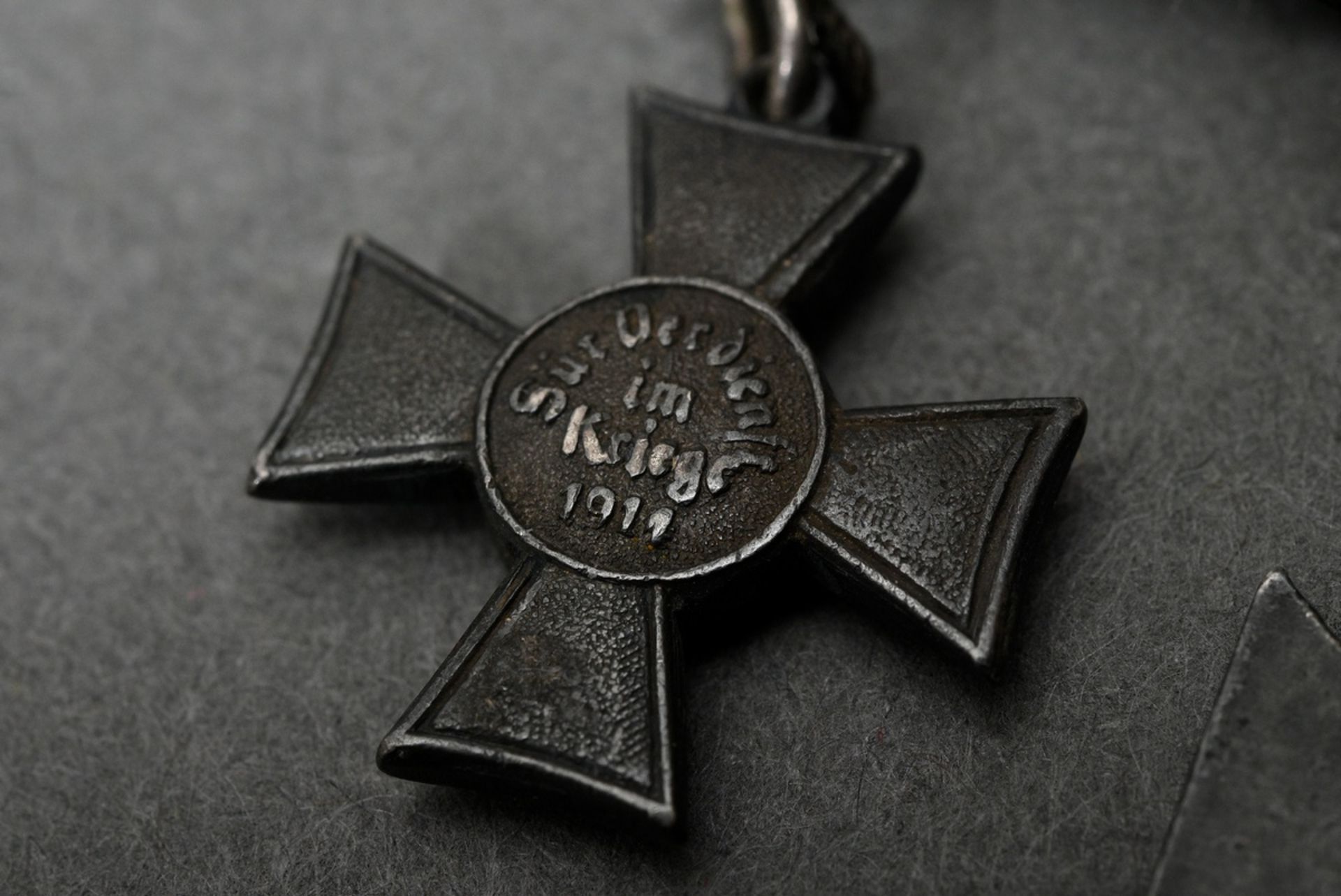 2 Various medal miniatures First World War: Iron Cross 1914 (silver 800 enamelled, ca. 2x1,5cm) and - Image 4 of 4