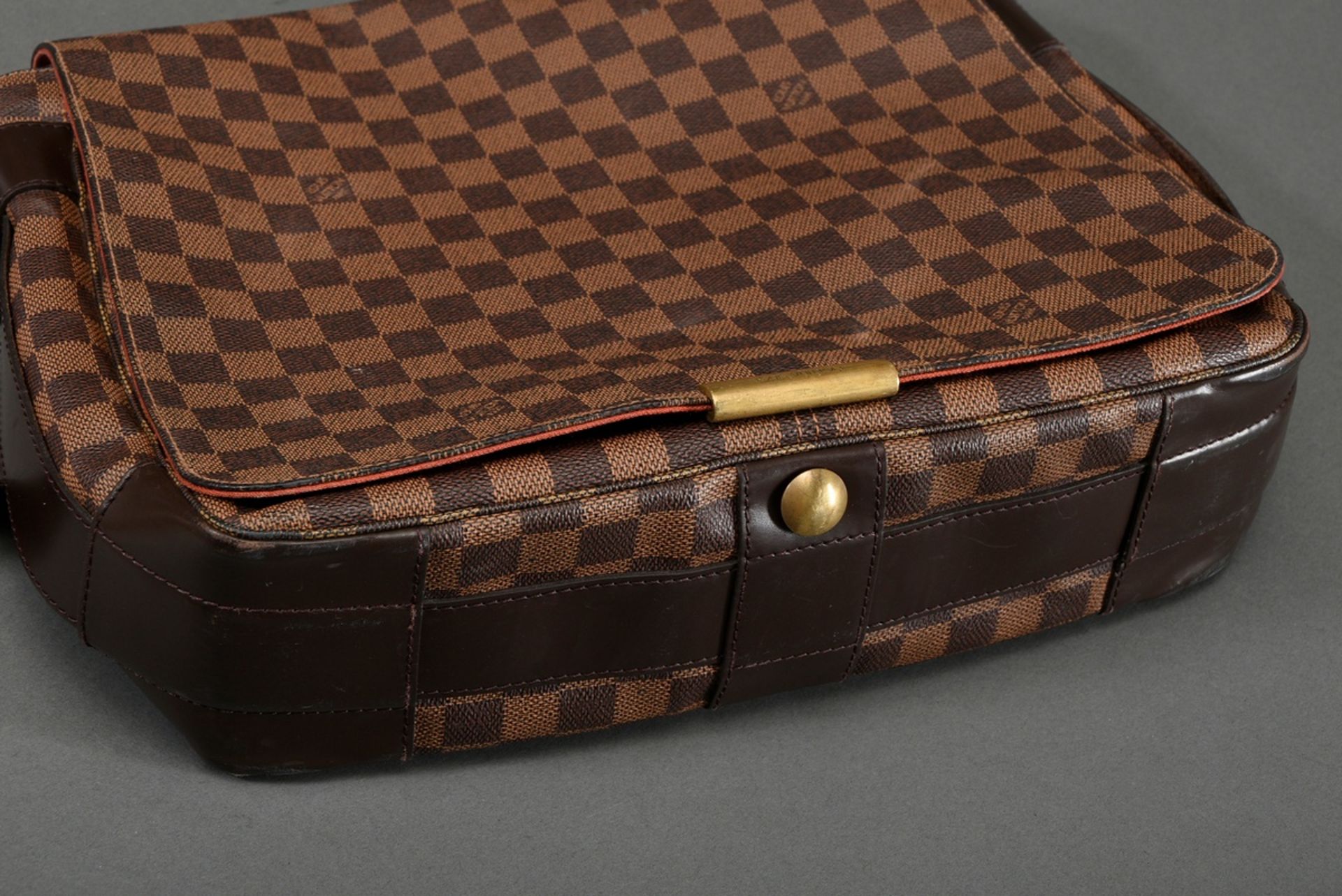 Louis Vuitton vintage "Bastille" messenger bag in damier level canvas with dark brown adjustable le - Image 7 of 8