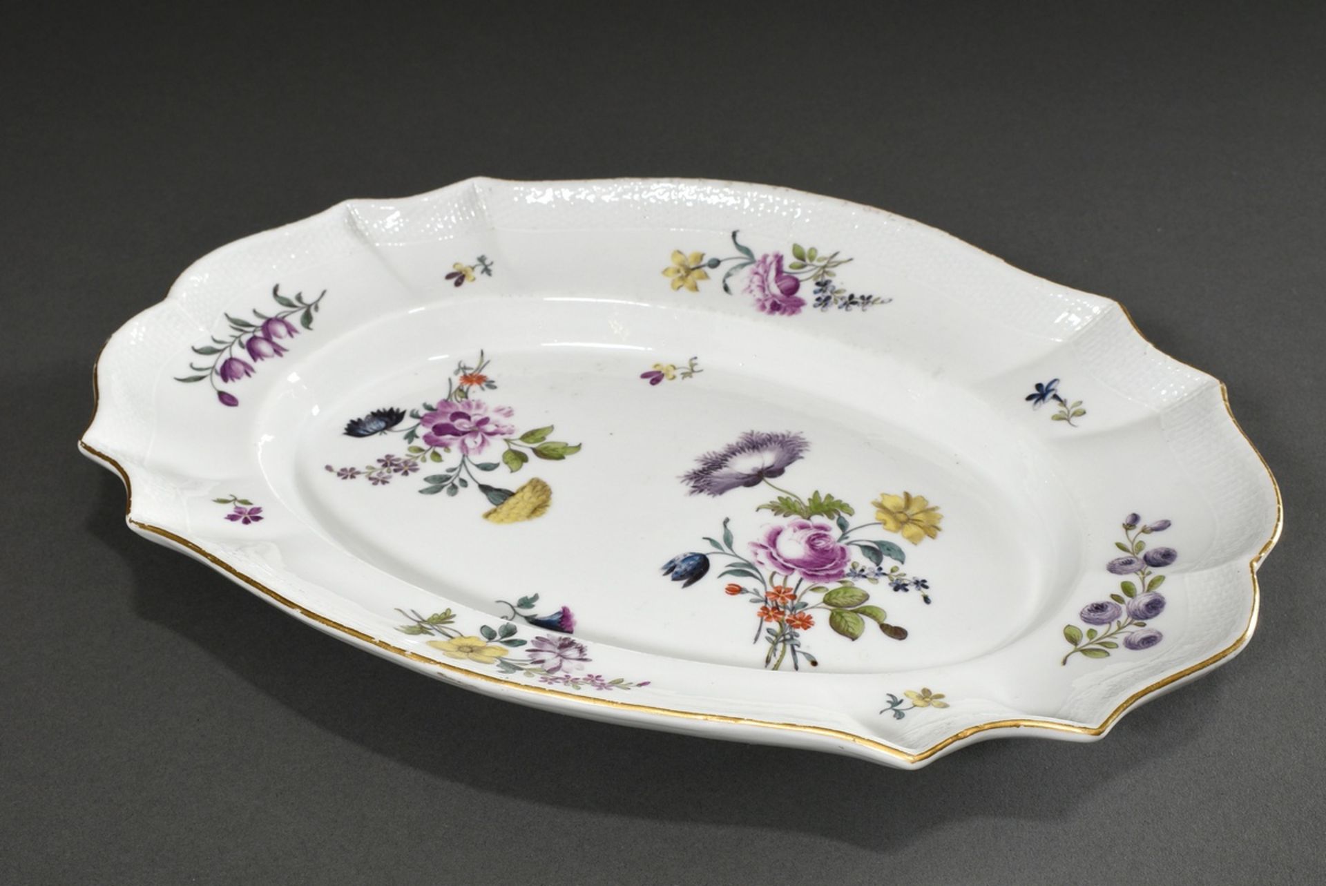 Oval Meissen plate with polychrome floral painting and basket relief as well as gold rim, 18th cent - Image 2 of 4