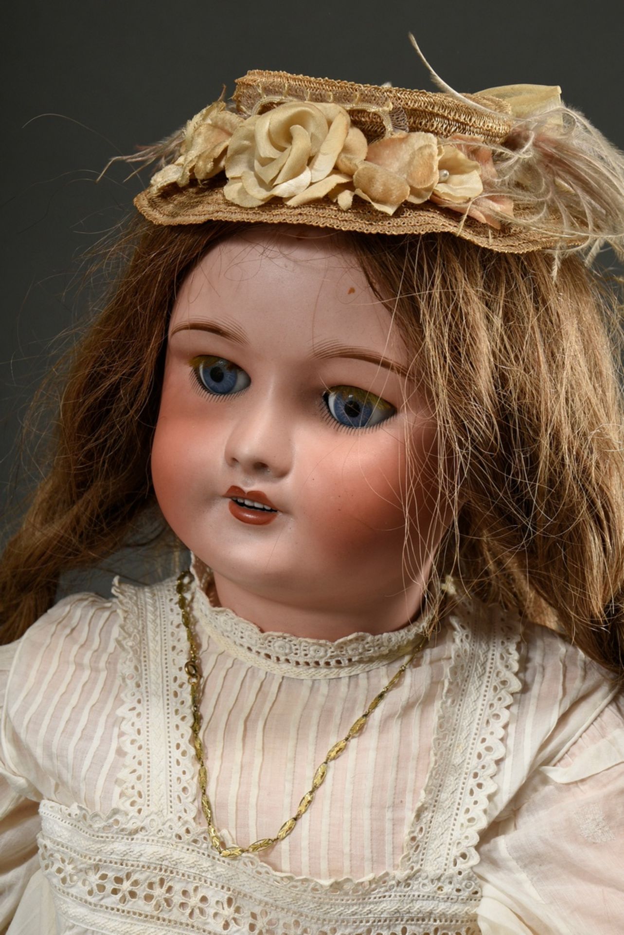 Unis France doll with bisque porcelain crank head, blue sleeping eyes, open mouth with upper row of - Image 3 of 6