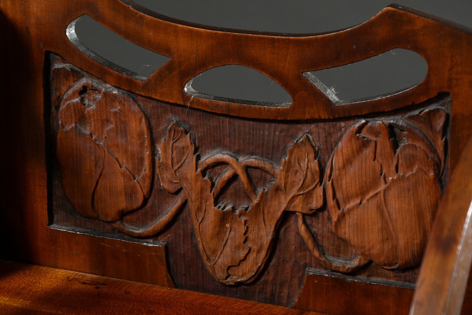 Narrow Art Nouveau shelf with two-door compartment and ornamentally carved frame as well as "poppy - Image 5 of 8