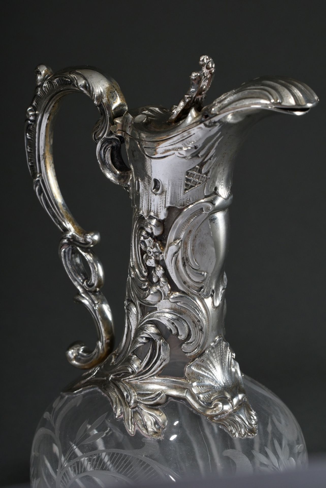 2 Small rum decanters with floral silver mounting in neo-rococo style on neck and foot as well as d - Image 4 of 8