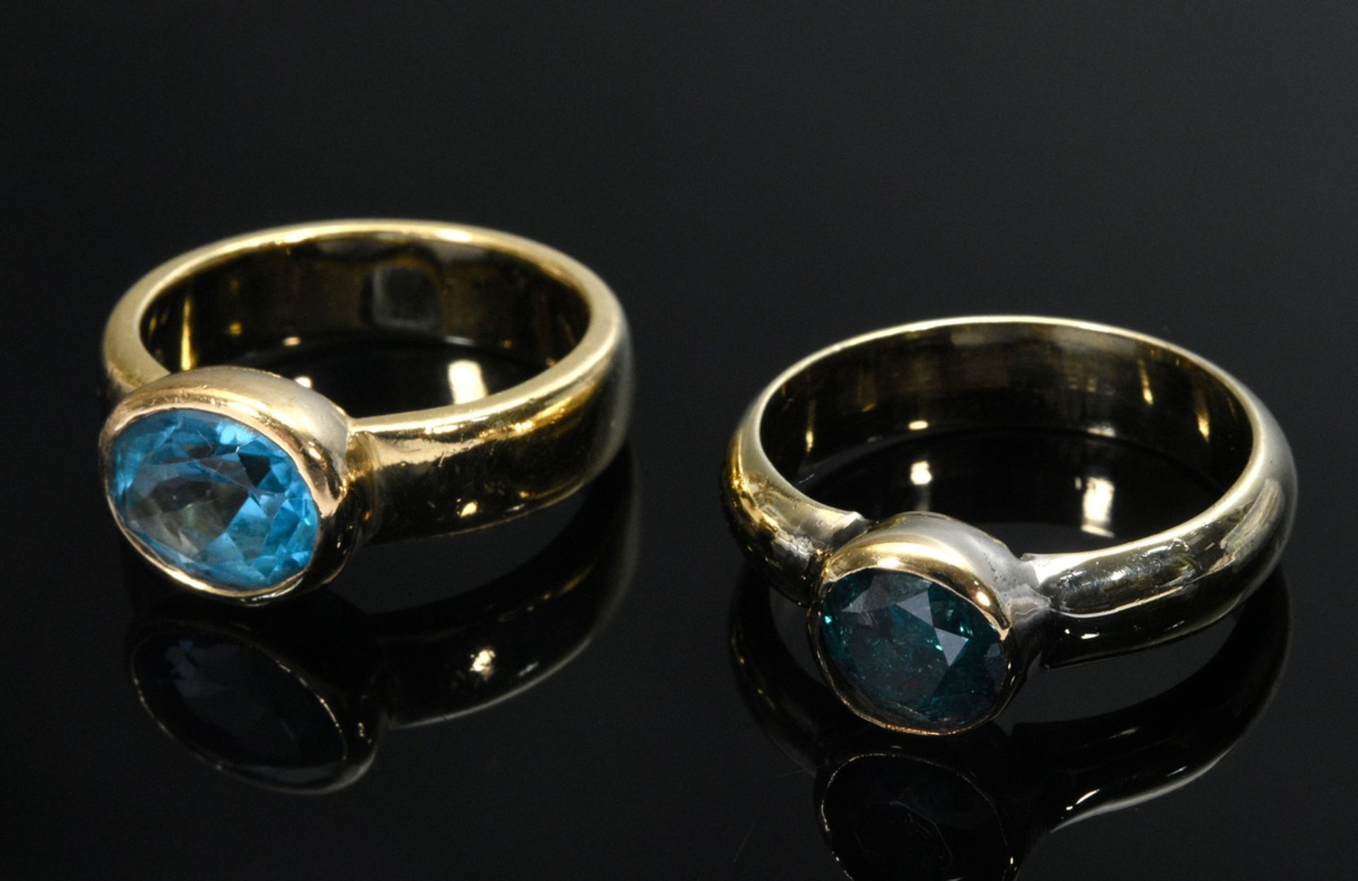 2 Diverse moderne Bandringe: Gelbgold 750 mit blauem Topas (10,3g, Gr.56 ) und Gelbgold 585 mit Zir - Bild 2 aus 3