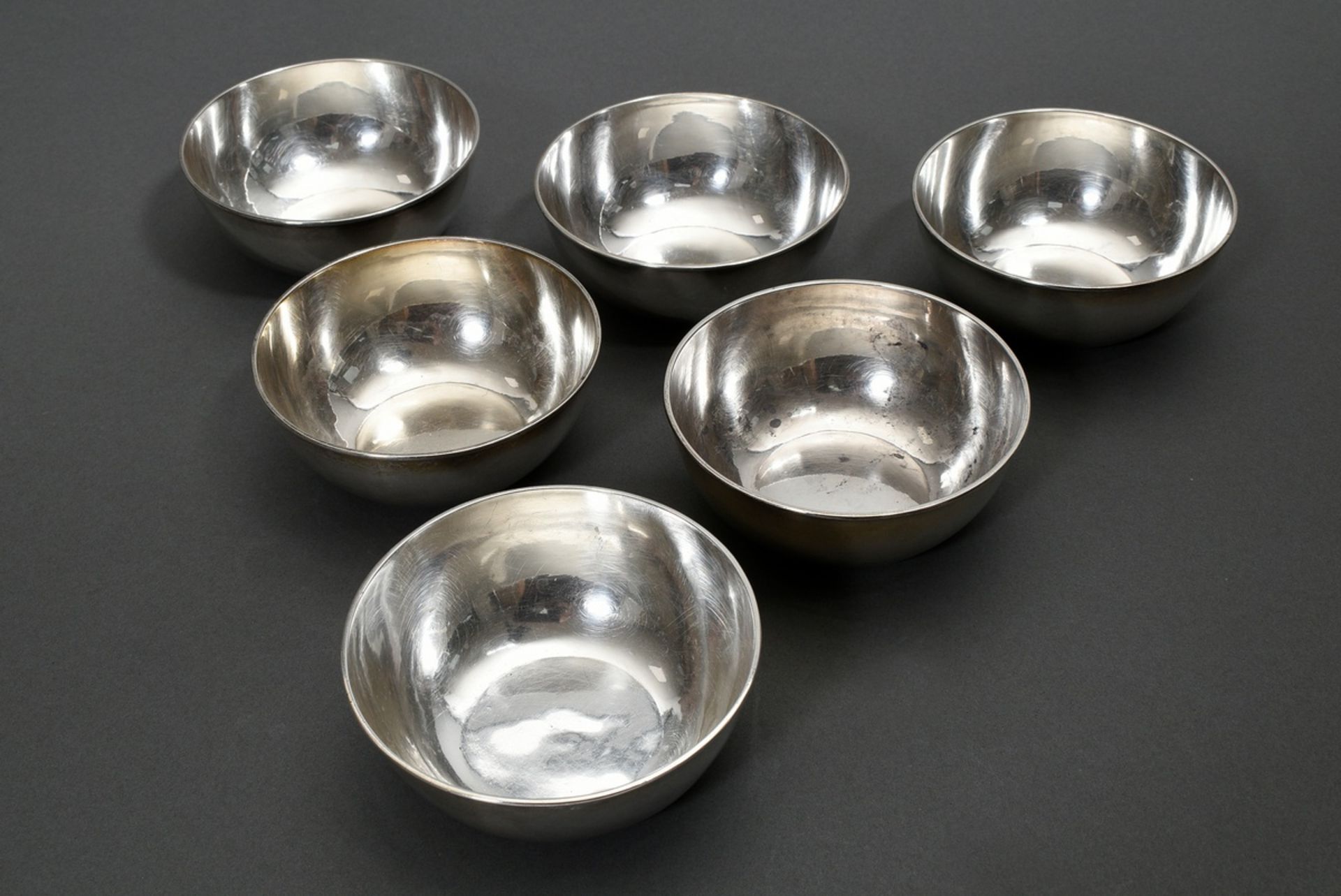 6 Plain Chinese finger bowls, MM: Wang Hing & Co, Hong Kong c. 1900, silver, 868g, Ø 11.4cm, h. 4.5