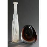 2 Diverse Murano Vasen: braun „Sommerso“in ovaler Form, (H. 18cm) und Flasche weiß gestreift, mit u