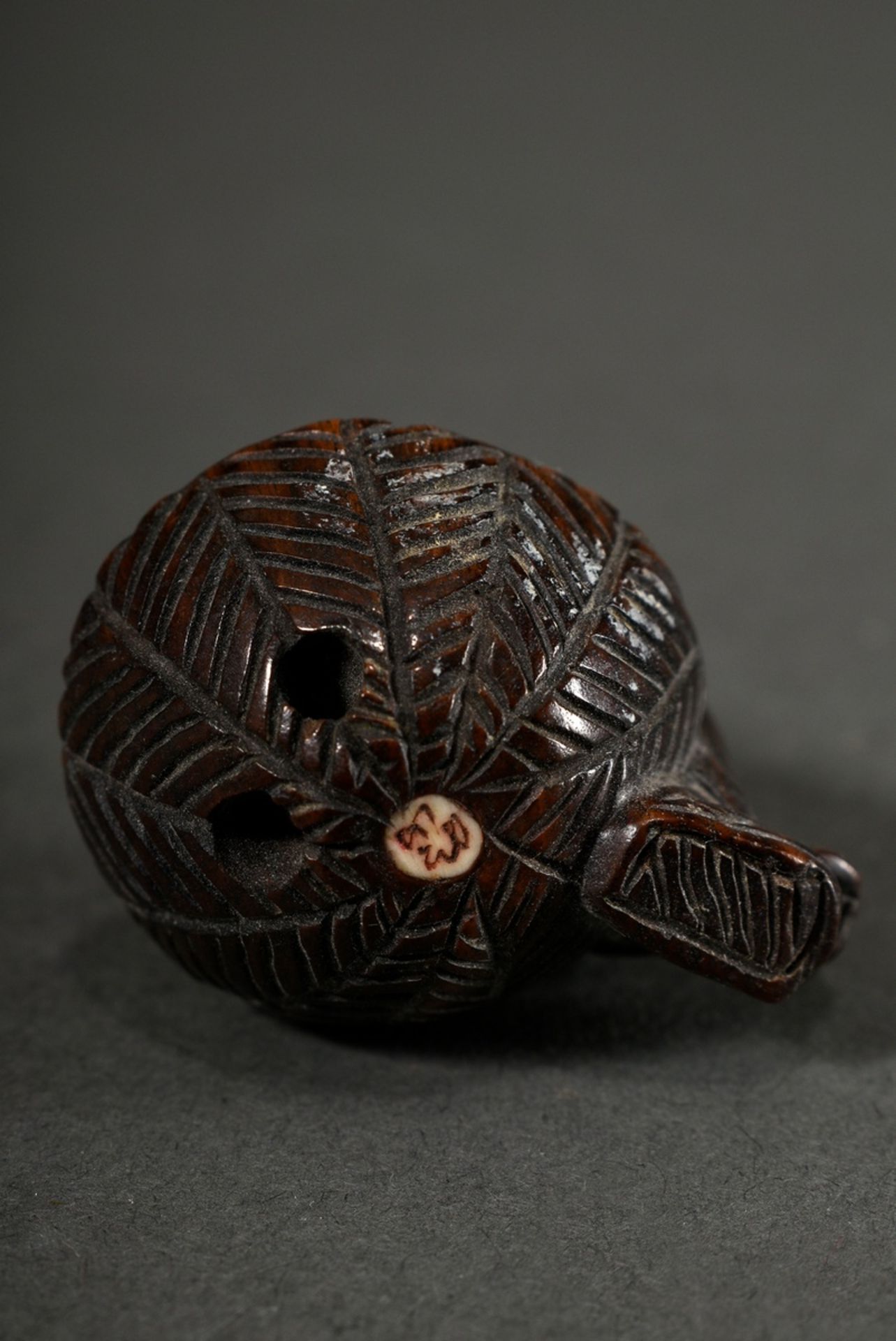 4 Various fine bamboo carvings: "Old Daoist sage with calabash", China, Qing period (h. 4.5cm, min. - Image 14 of 14