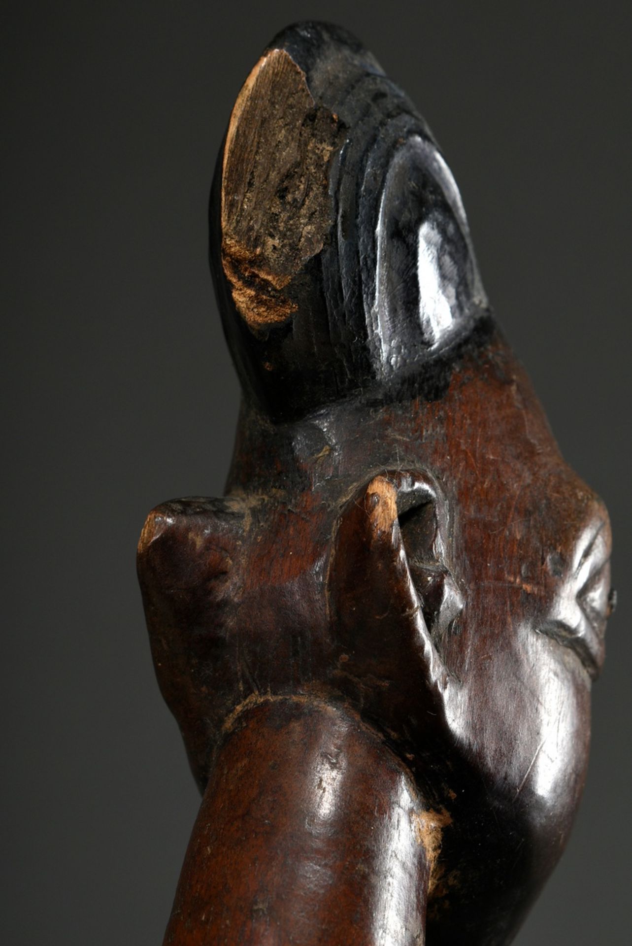 2 Male Yoruba/Abeokuta Ibeji twin figures with pearl jewellery, metal bracelets and separately carv - Image 5 of 7
