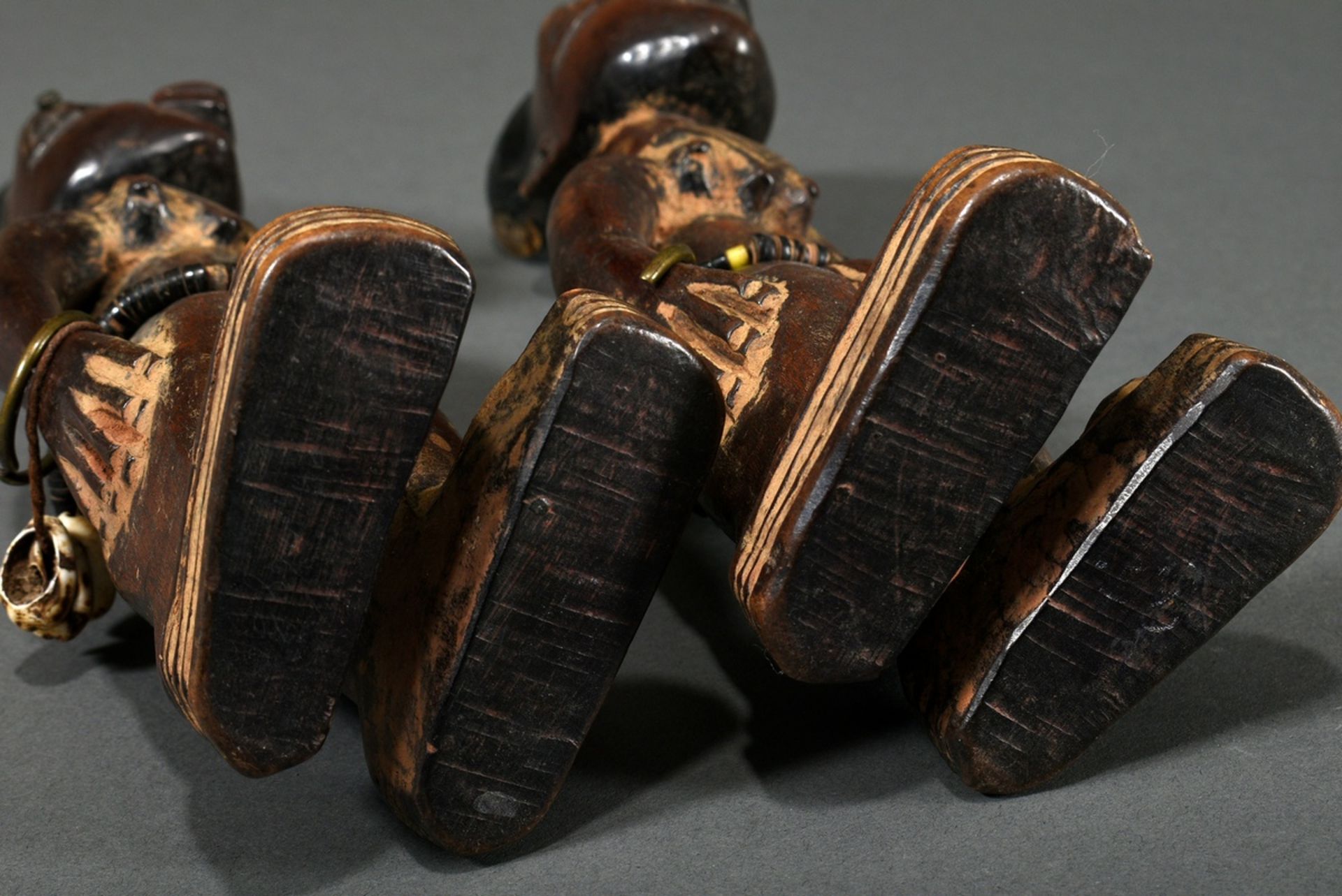 2 Male Yoruba/Abeokuta Ibeji twin figures with pearl jewellery, metal bracelets and separately carv - Image 7 of 7