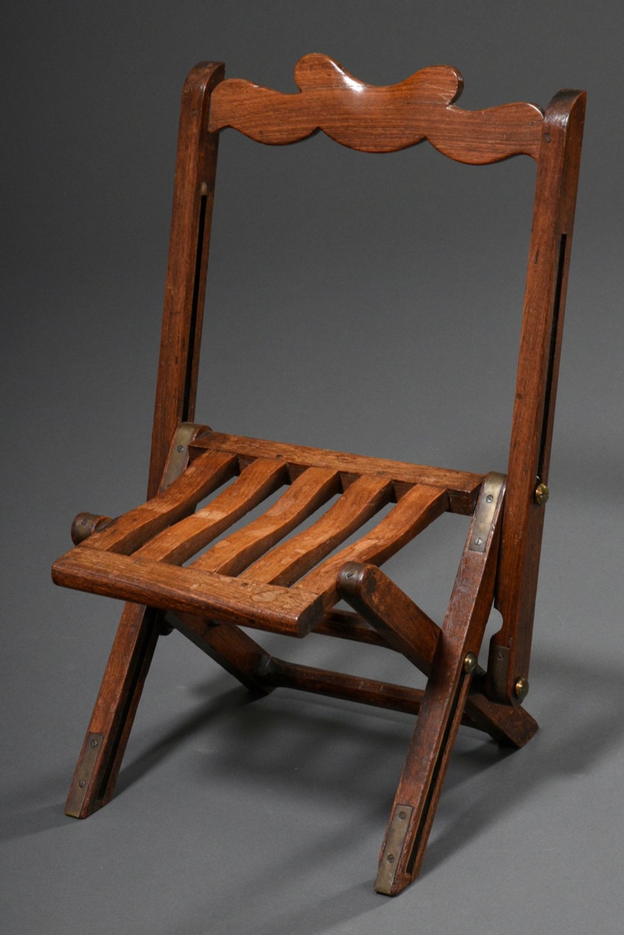 Children's folding travel chair, beech with brass fittings, England 19th c., h. 26/56,5cm