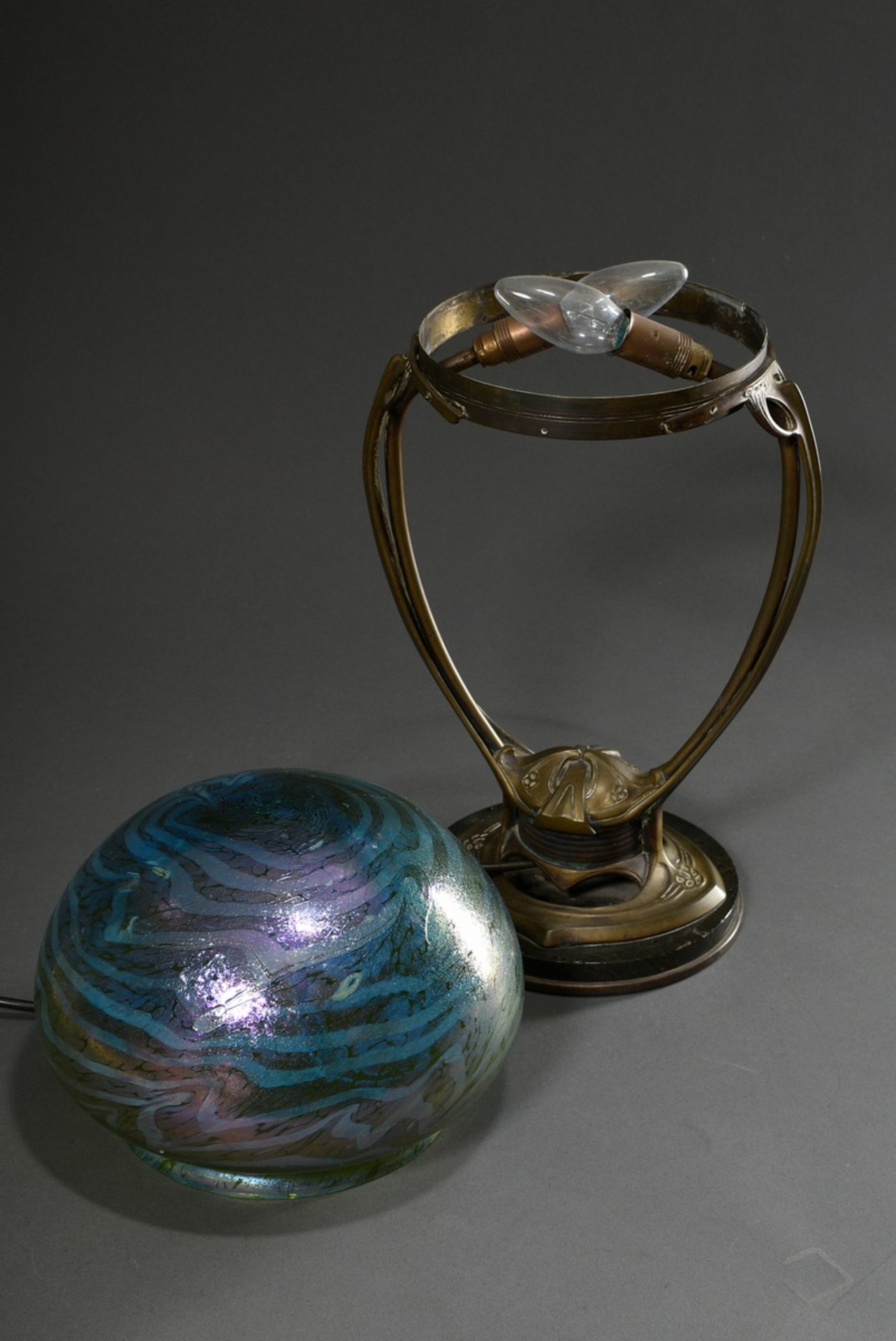 Art Nouveau table lamp on a vegetal yellow cast iron base with iridescent glass dome made by Otto T - Image 6 of 7