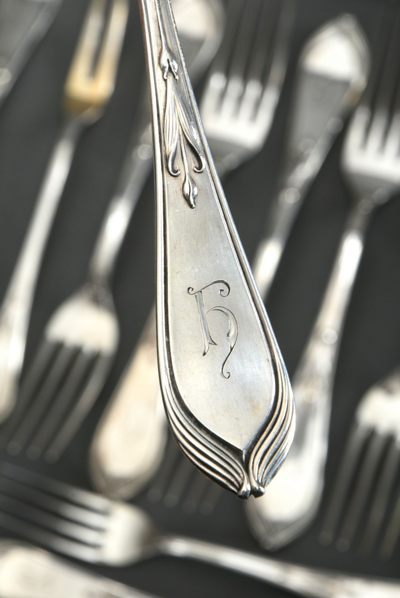 88 Pieces silver cutlery "Bremer Lilie" with monogram "H" for 6 persons, design: Hugo Leven for Koc - Image 6 of 7