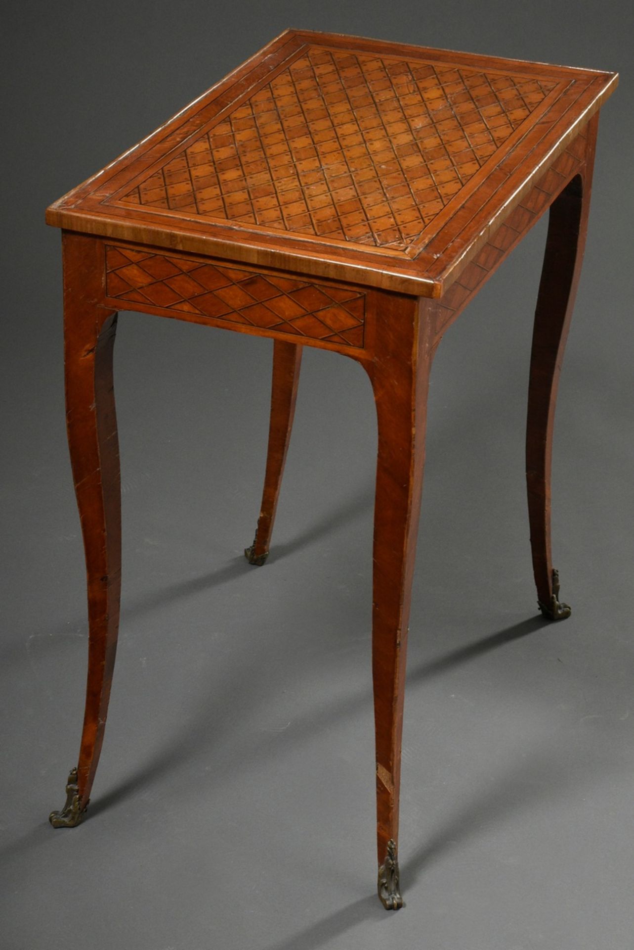 Ornamental Louis XV table with diamond and dot inlays on curved legs with ornamented bronze shoes,  - Image 4 of 5