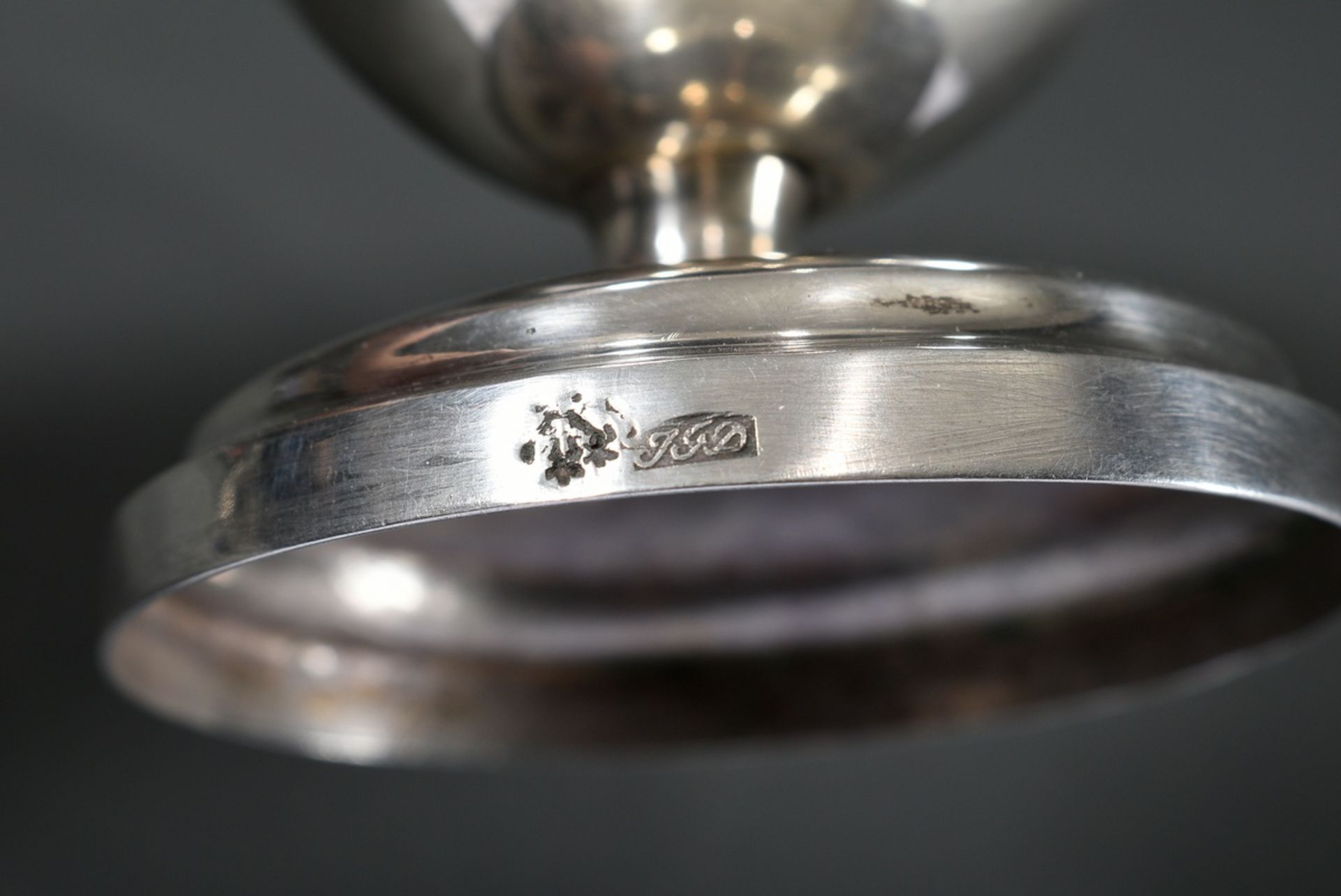 Cream pourer on a round foot with rose frieze in relief and raised handle with coat of arms in reli - Image 5 of 5