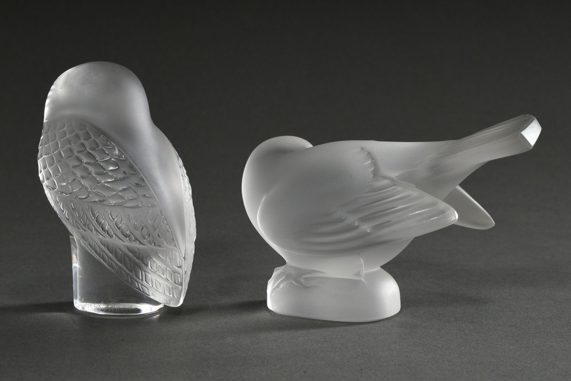 2 Various Lalique glass animals: "Owl" and "Preening Dove", colourless glass, partially satinised, - Image 2 of 5