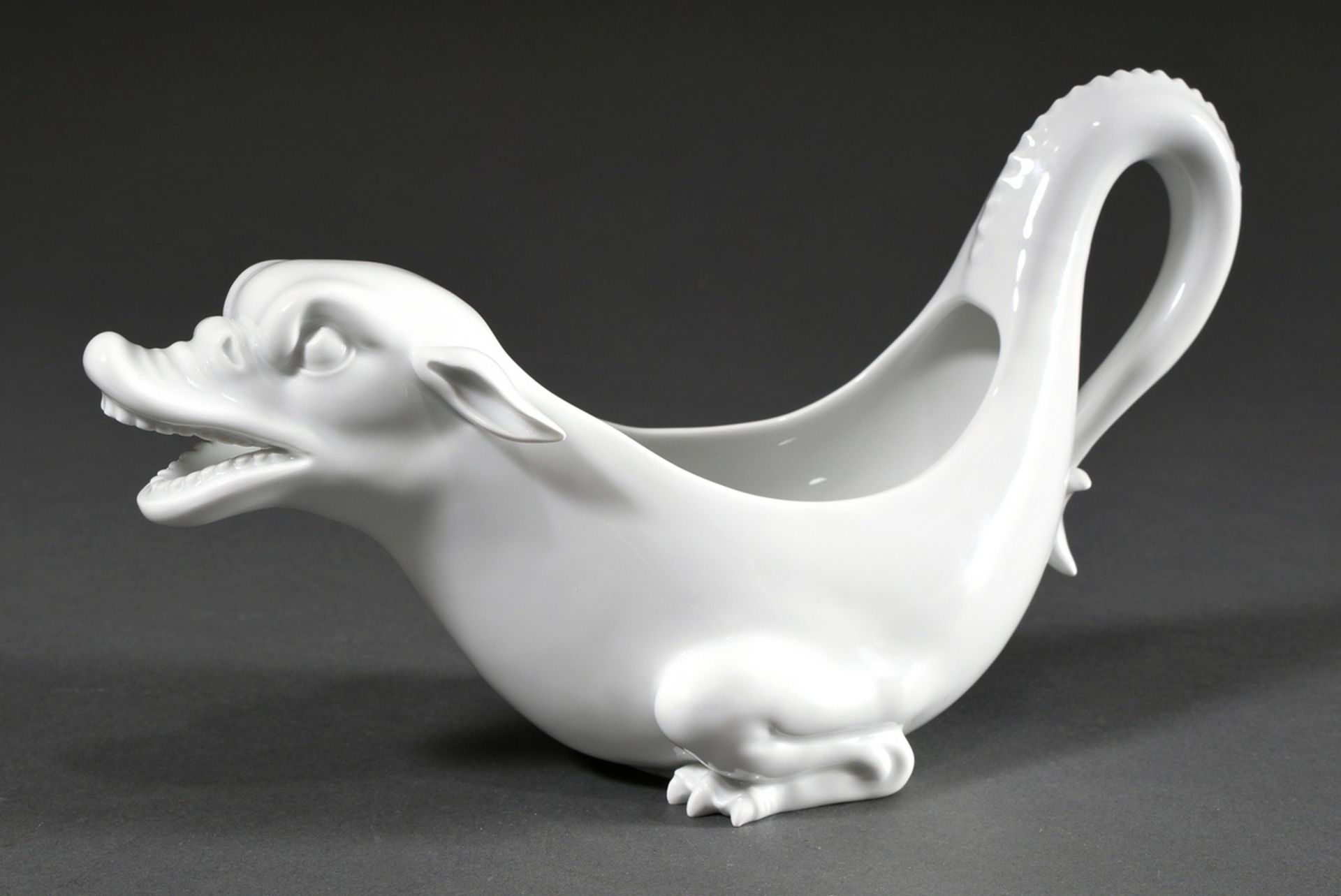 Figürliche Meissen Sauciere "Drache", weiß, Modellnr. 81591, 20.Jh., 16x28x11cm