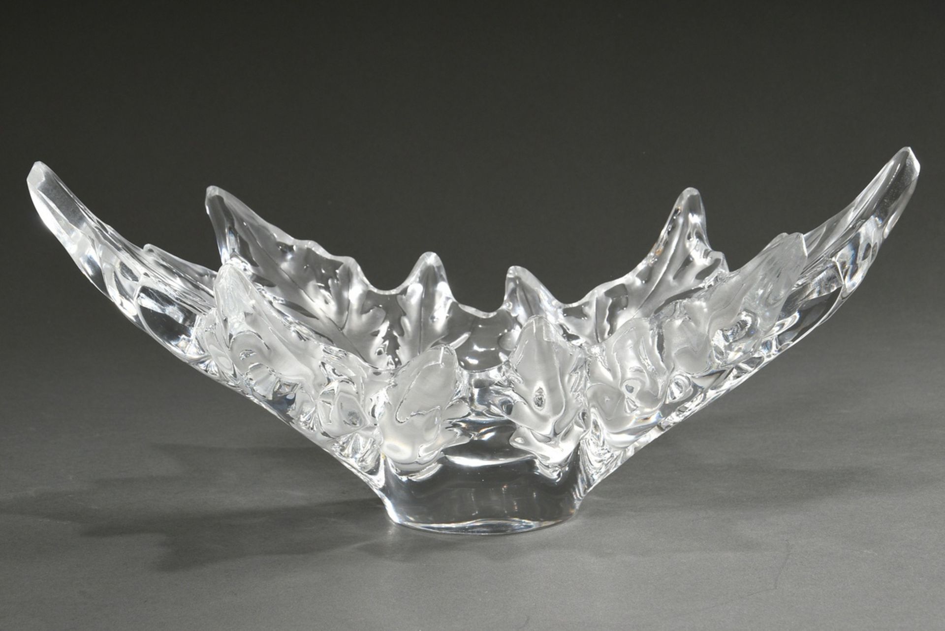 Large Lalique leaf bowl "Champs-Élysées", colourless glass, partly satinised, incised signature, Fr - Image 3 of 5