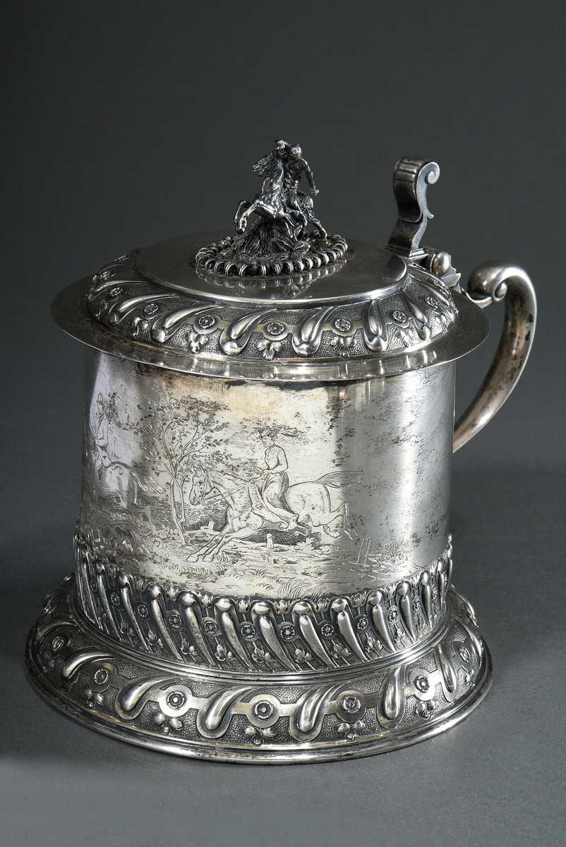 Large Historicist lidded tankard after a Baroque model with ornamentally chased friezes and foot as