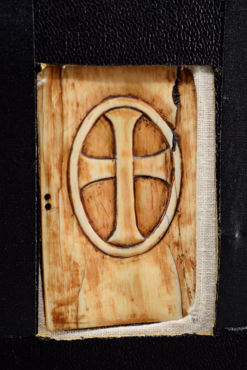 Byzantine ivory relief "Annunciation", verso "symbol of the cross" in an oval, probably part of a d - Image 3 of 4