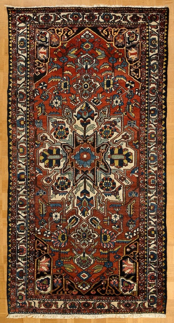 Heriz carpet in an unusual format, wool/cotton, early 20th c., 286x156cm, partial pile loss