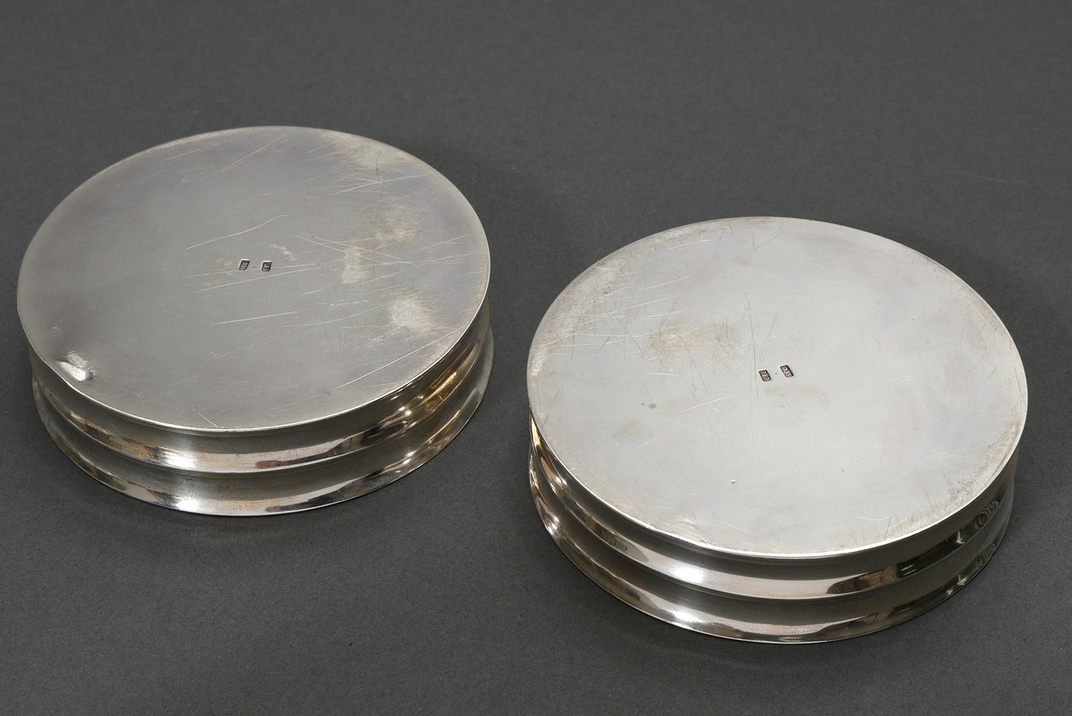 2 Art Deco bottle coasters with double grooved rim, China circa 1920/30, MM: EC, silver 935, 300g,  - Image 2 of 3