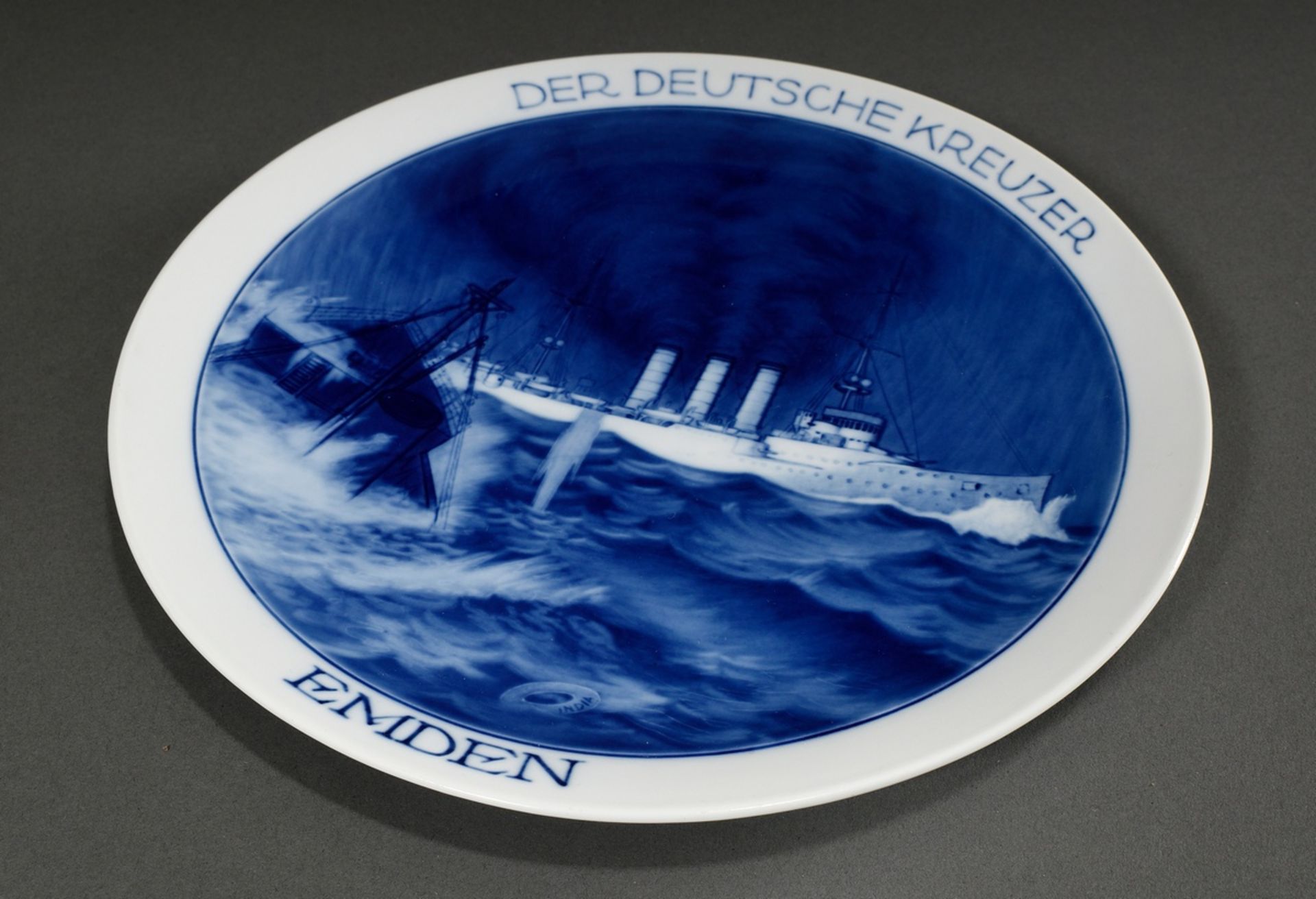 Meissen wall plate "Der Deutsche Kreuzer Emden", patriotic commemorative plate from World War I wit - Image 2 of 4