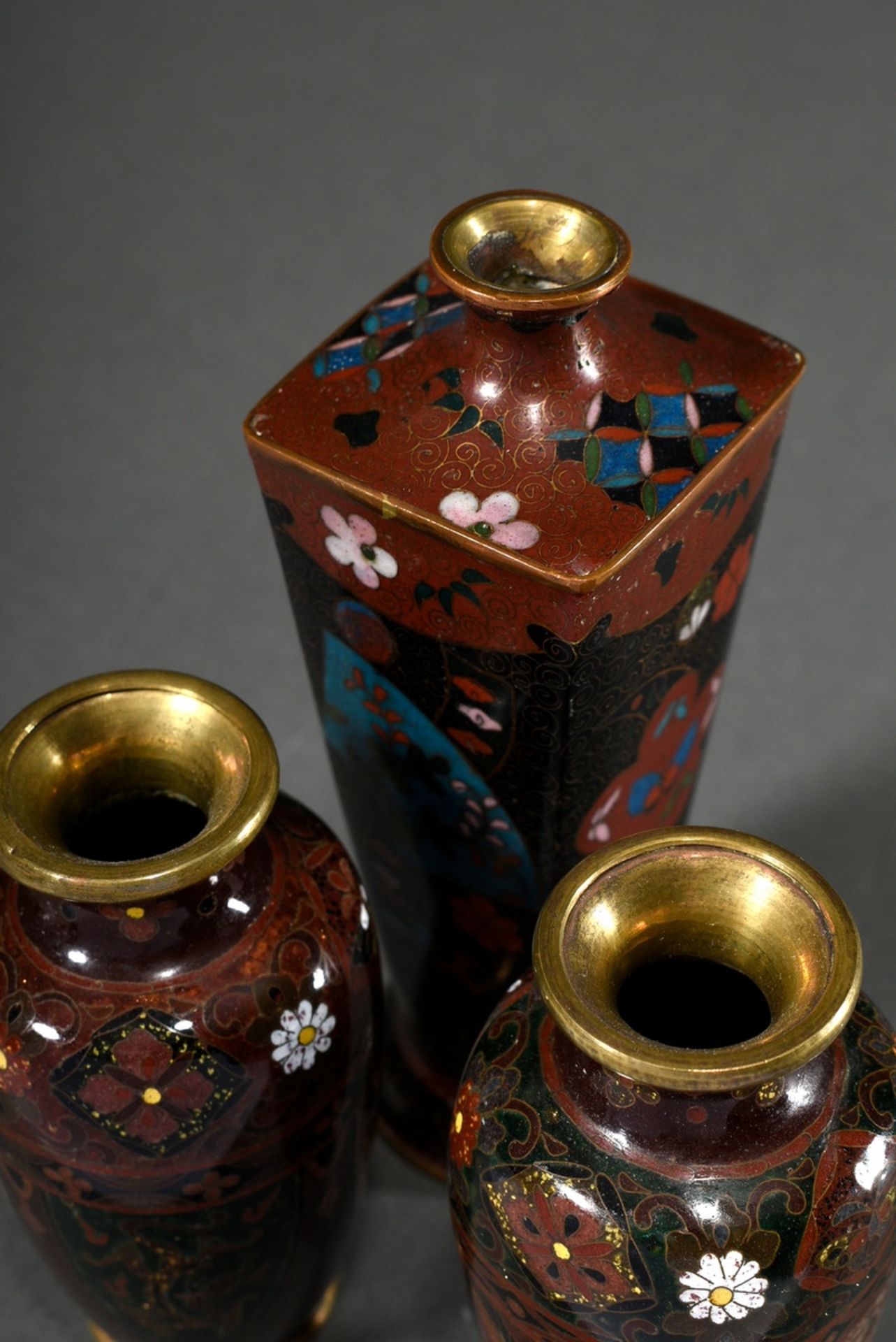 3 Various small cloisonné vases: pair with lancet-shaped cartouches "Birds and Dragons" and tall va - Image 3 of 8