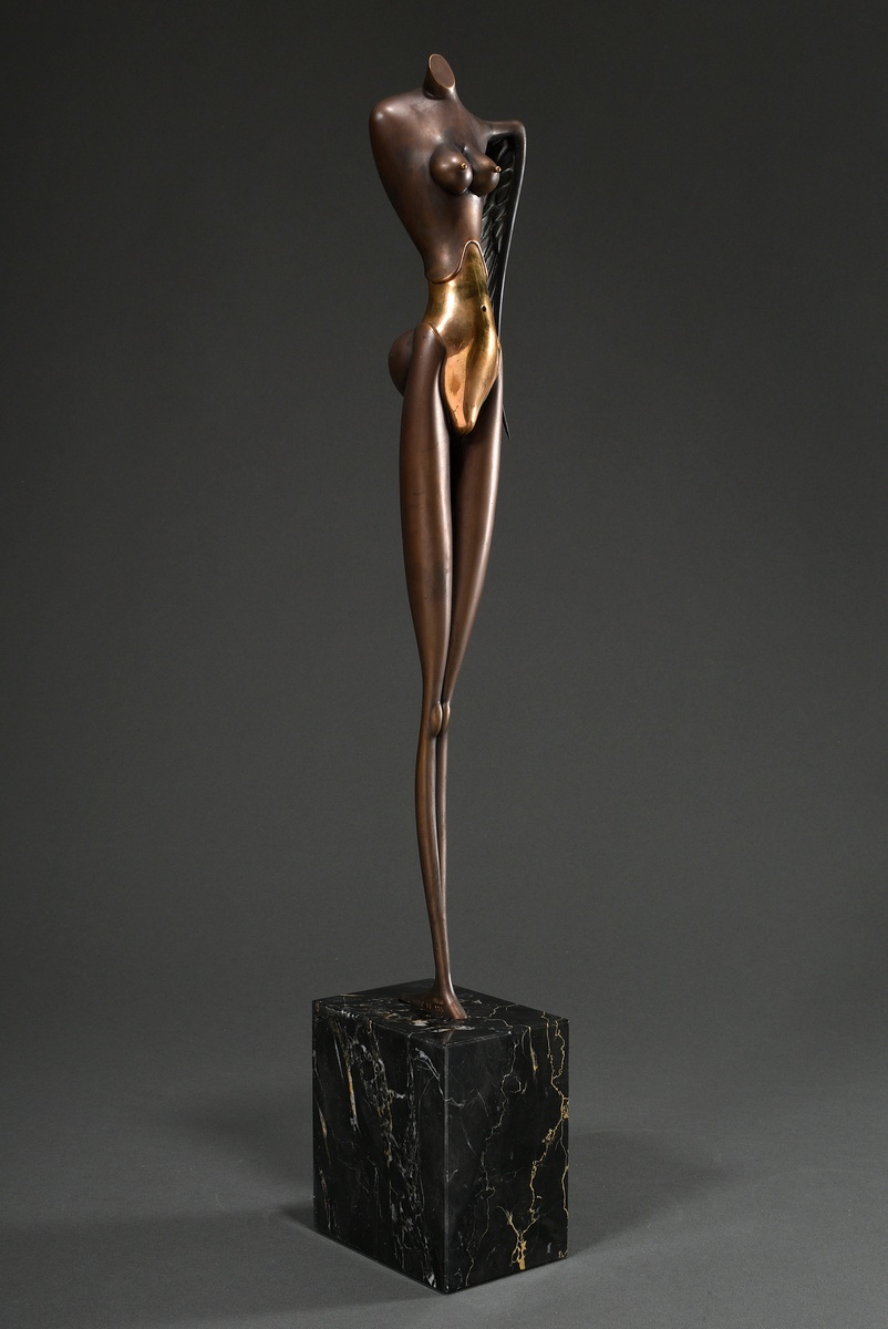 Wunderlich, Paul (1927-2010) "Nike" 1975, bronze patinated on marble base, HC (Hors de Commerce) ed - Image 3 of 6