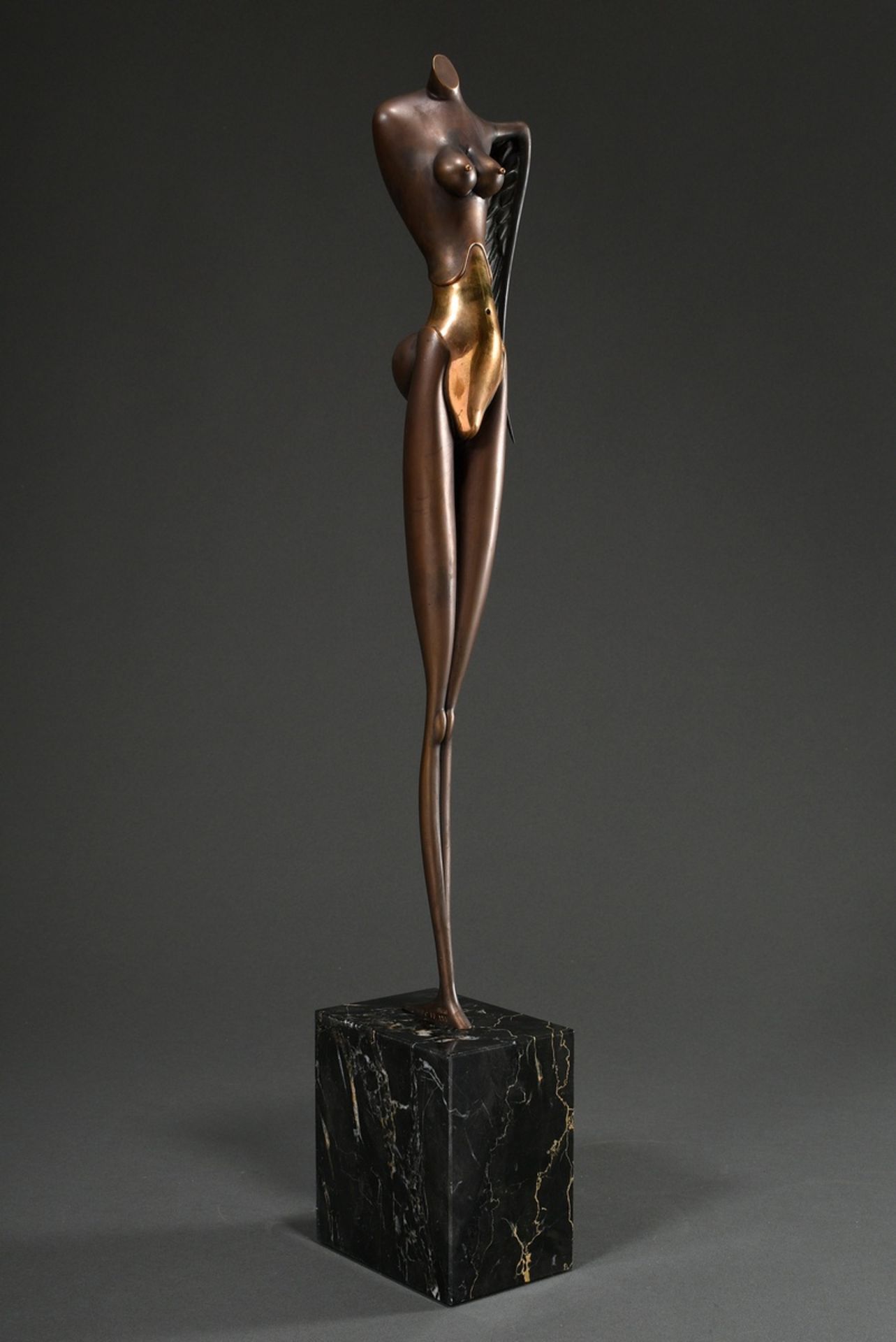 Wunderlich, Paul (1927-2010) "Nike" 1975, Bronze patiniert auf Marmorsockel, HC (Hors de Commerce) - Bild 3 aus 6