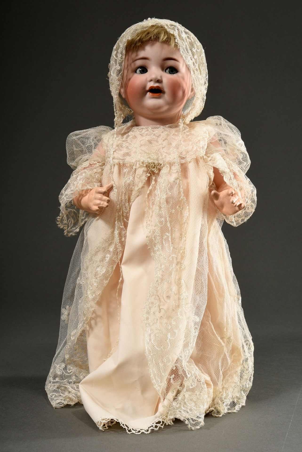 Kämmerer & Reinhardt doll with bisque porcelain crank head, blue sleeping eyes, open mouth with two