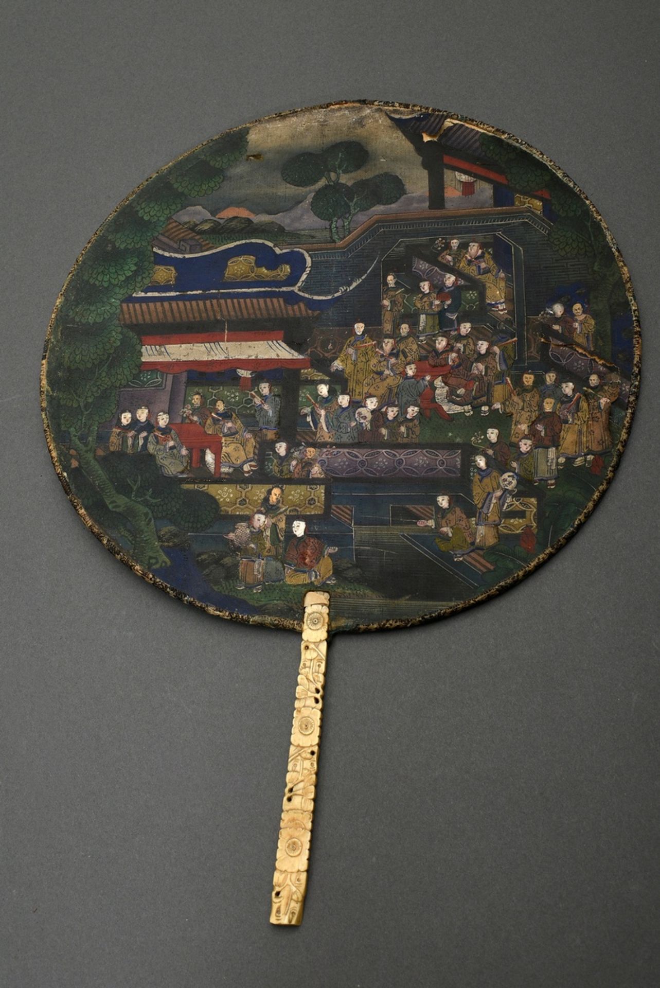 3 Various pieces: rare Chinese round fan with bone handle, recto coloured painting "Meeting in the - Image 4 of 11