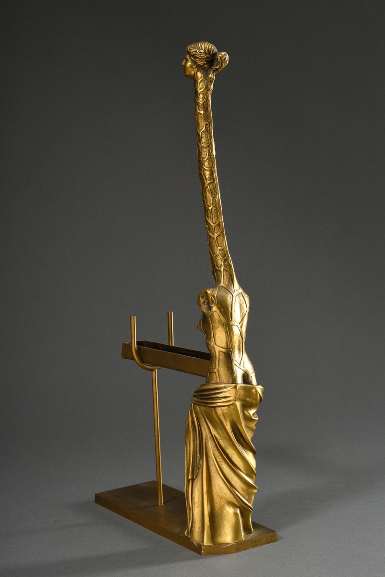 Dalí, Salvador (1904-1989) "Venus à la giraffe", bronze, golden patinated, with movable elements, 1 - Image 6 of 10