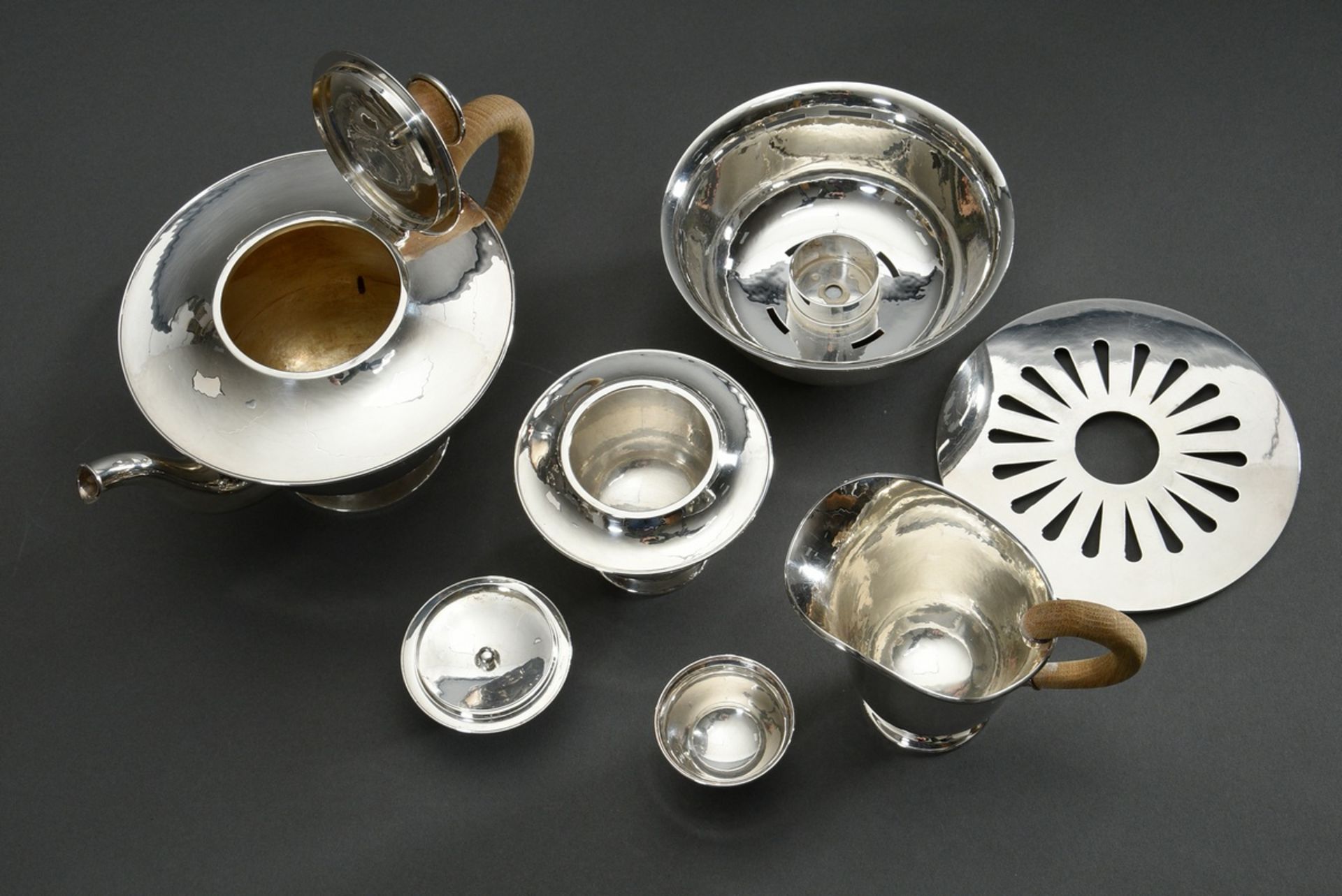 6 Pieces elegant Midcentury tea set, consisting of: teapot (h. 15,5cm), sugar pot (h. 12cm), milk j - Image 7 of 7