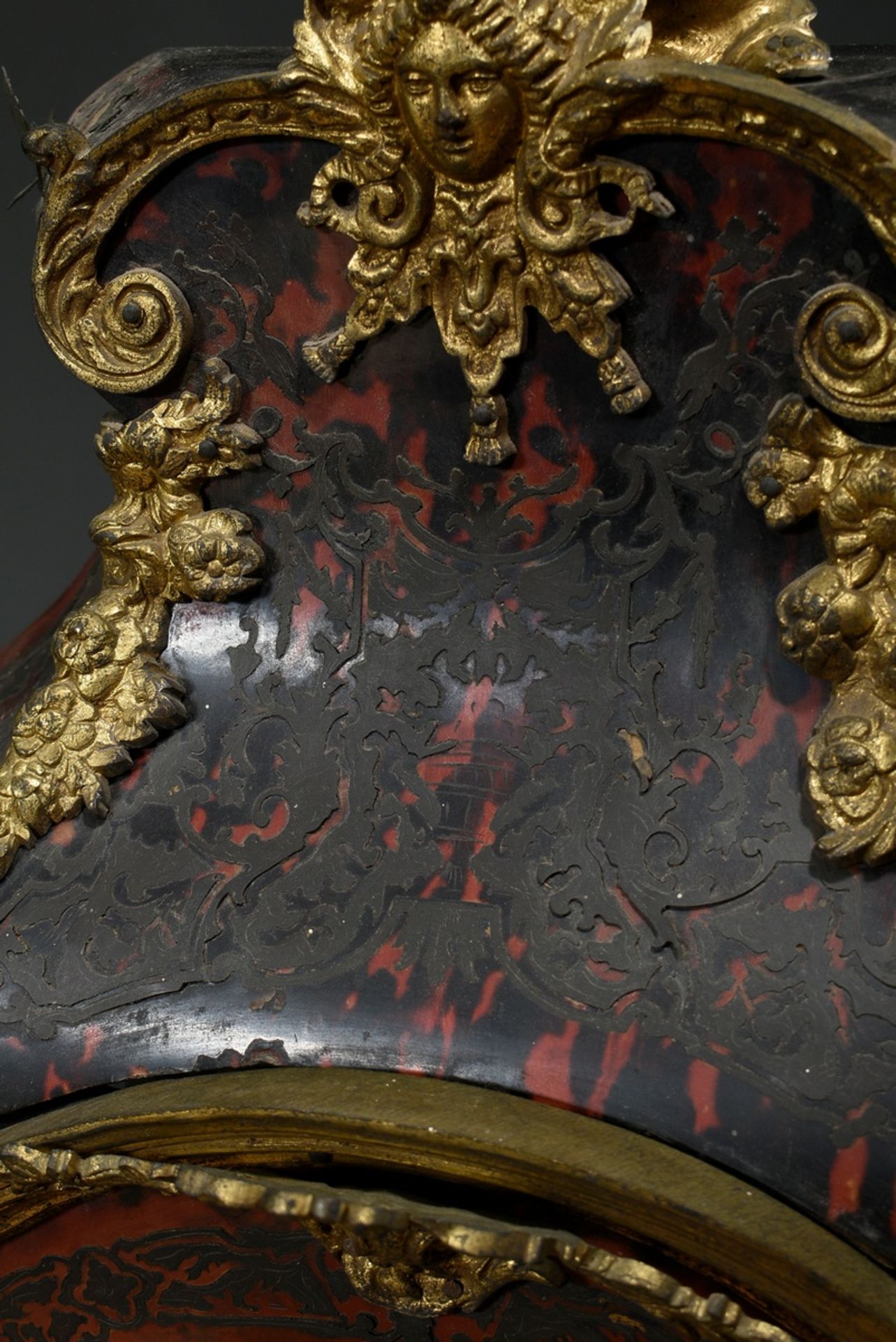 Large Boulle state pendulum with fire-gilded bronzes on wall console in Louis XVI style, red-brown - Image 14 of 17