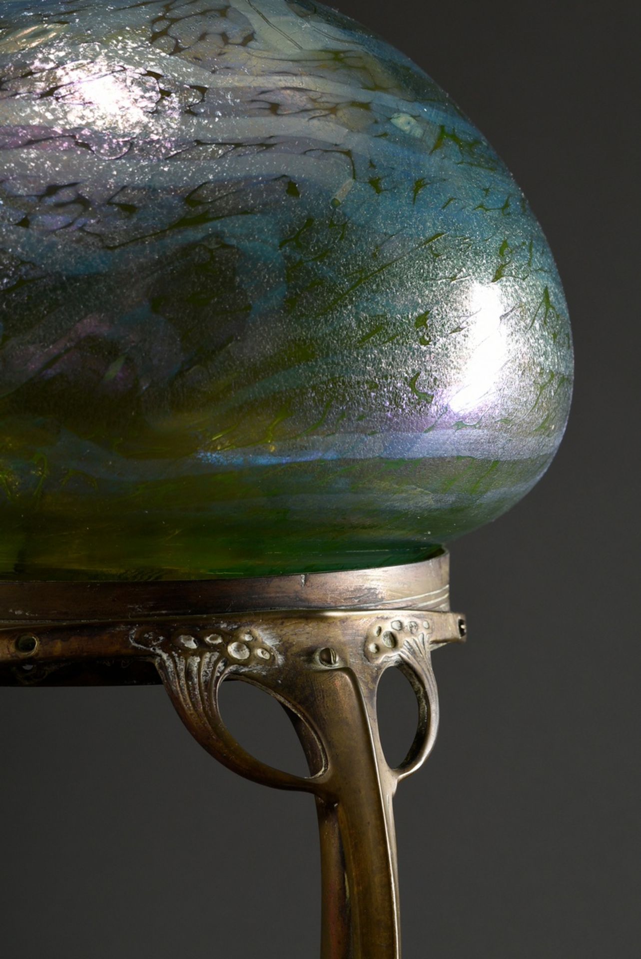 Art Nouveau table lamp on a vegetal yellow cast iron base with iridescent glass dome made by Otto T - Image 5 of 7