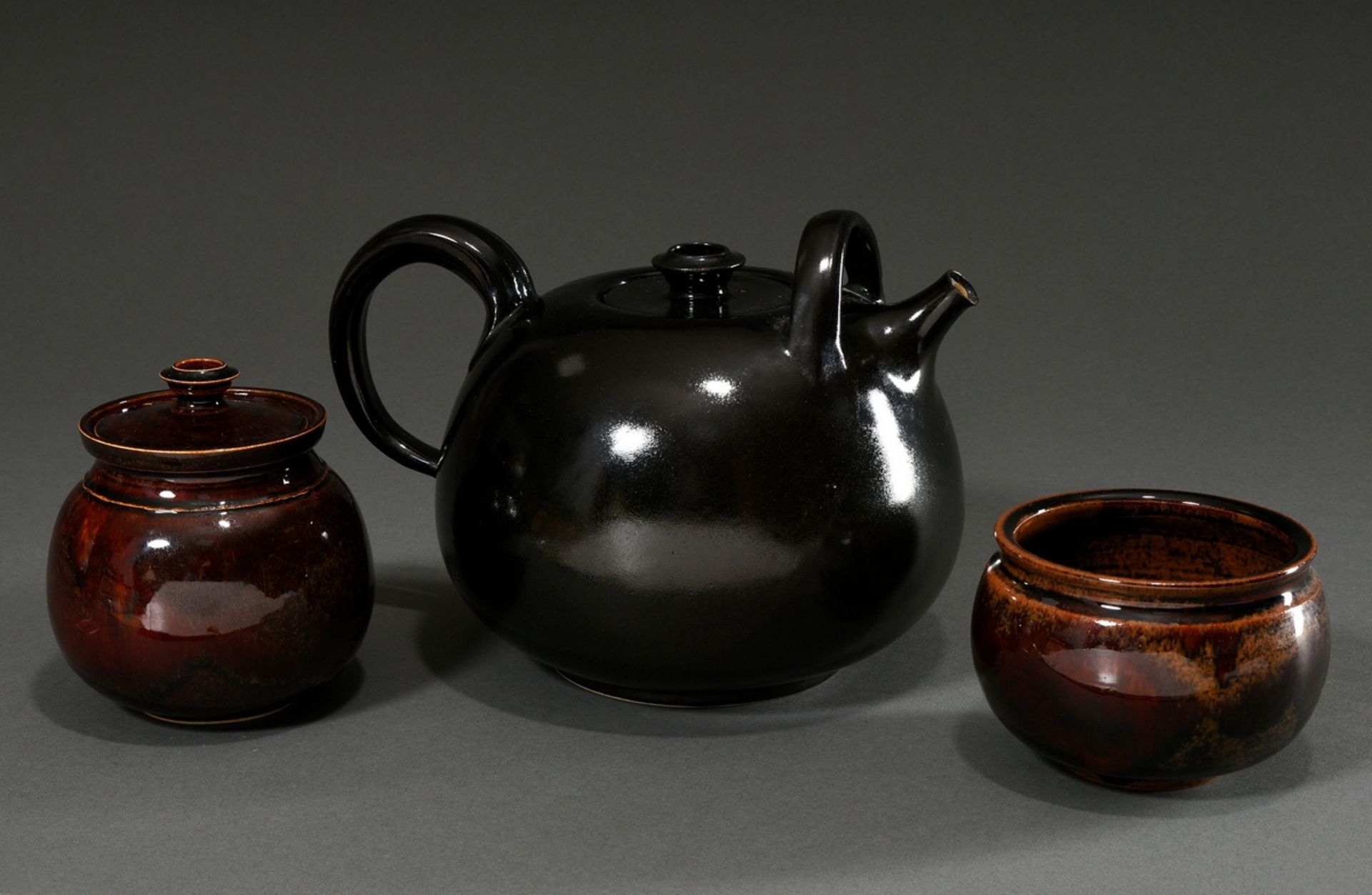 3 Diverse Teile moderne Keramik von Walther Zander (1938-2007) und Karin Zander (1941-2008): 1 Kuge