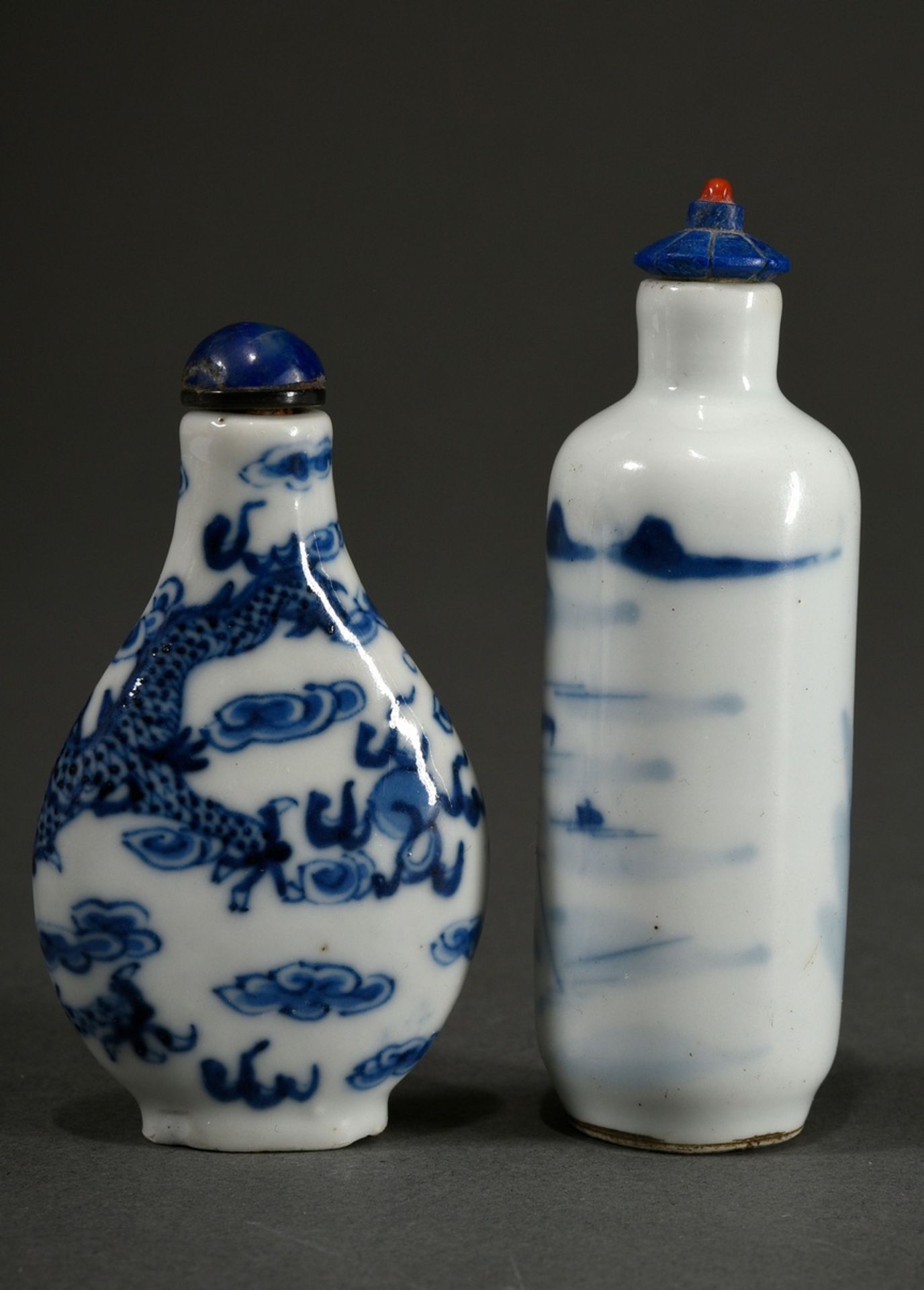 2 Diverse Porzellan Snuffbottles mit Blaumalerei Dekor, China 19.Jh.: "Angler in Flußlandschaft vor - Bild 2 aus 5