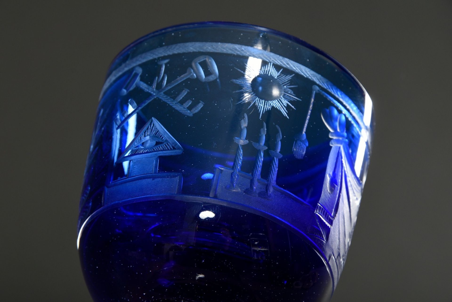 Thick-walled Masonic foot cup with cobalt blue etched dome, deeply cut symbols and constricted neck - Image 5 of 6