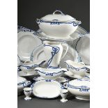 81 Teile Villeroy & Boch Steingut Speiseservice "Blaue Olga", um 1900, bestehend aus: 15 Speisetell