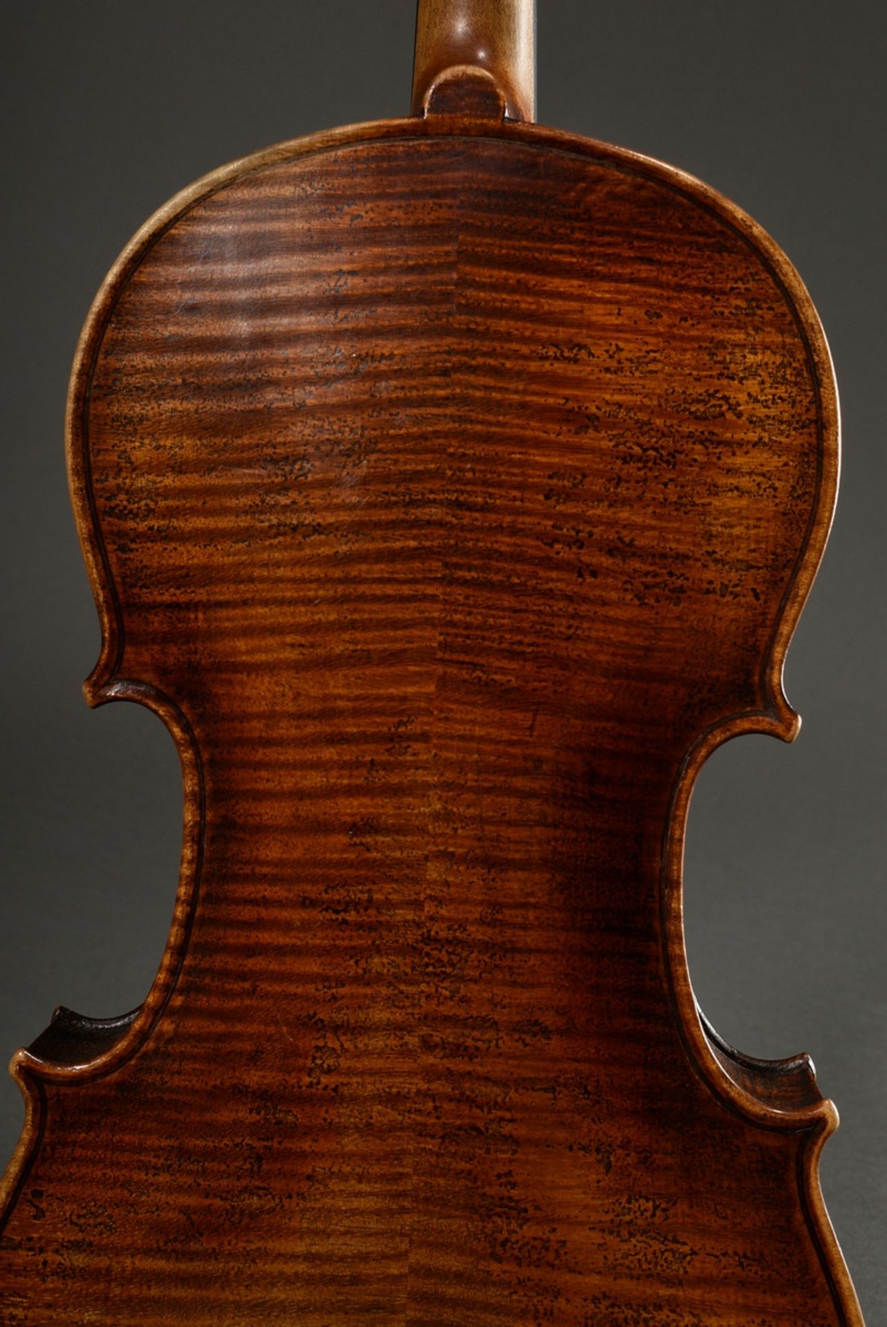 Saxon violin for the English and American market, around 1900, facsimile label inside "Antonius Str - Image 6 of 17