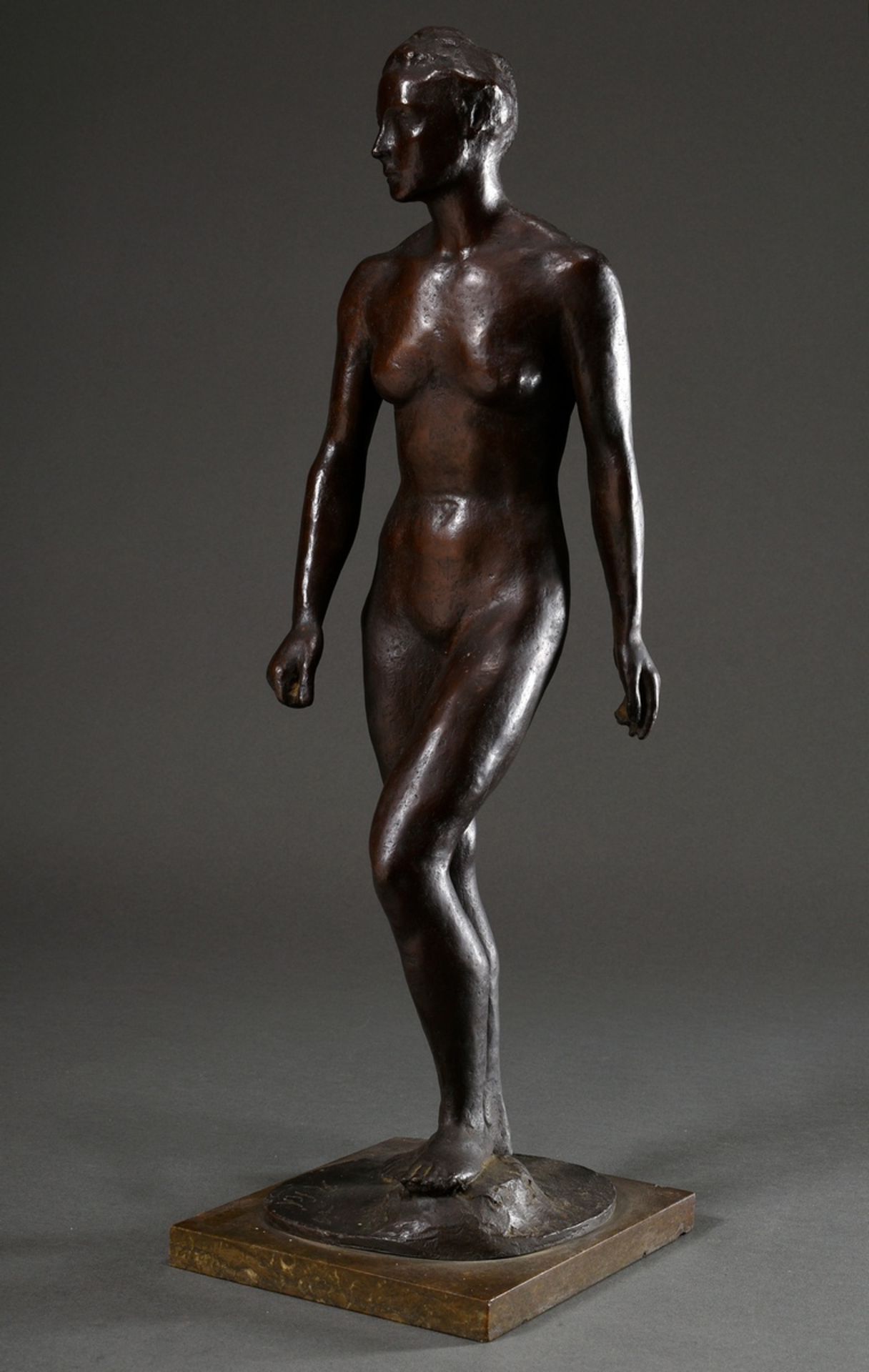 Scheibe, Richard (1879-1964) "Ascending" 1945, bronze, dark patina, with marble base, sign. on the  - Image 3 of 11