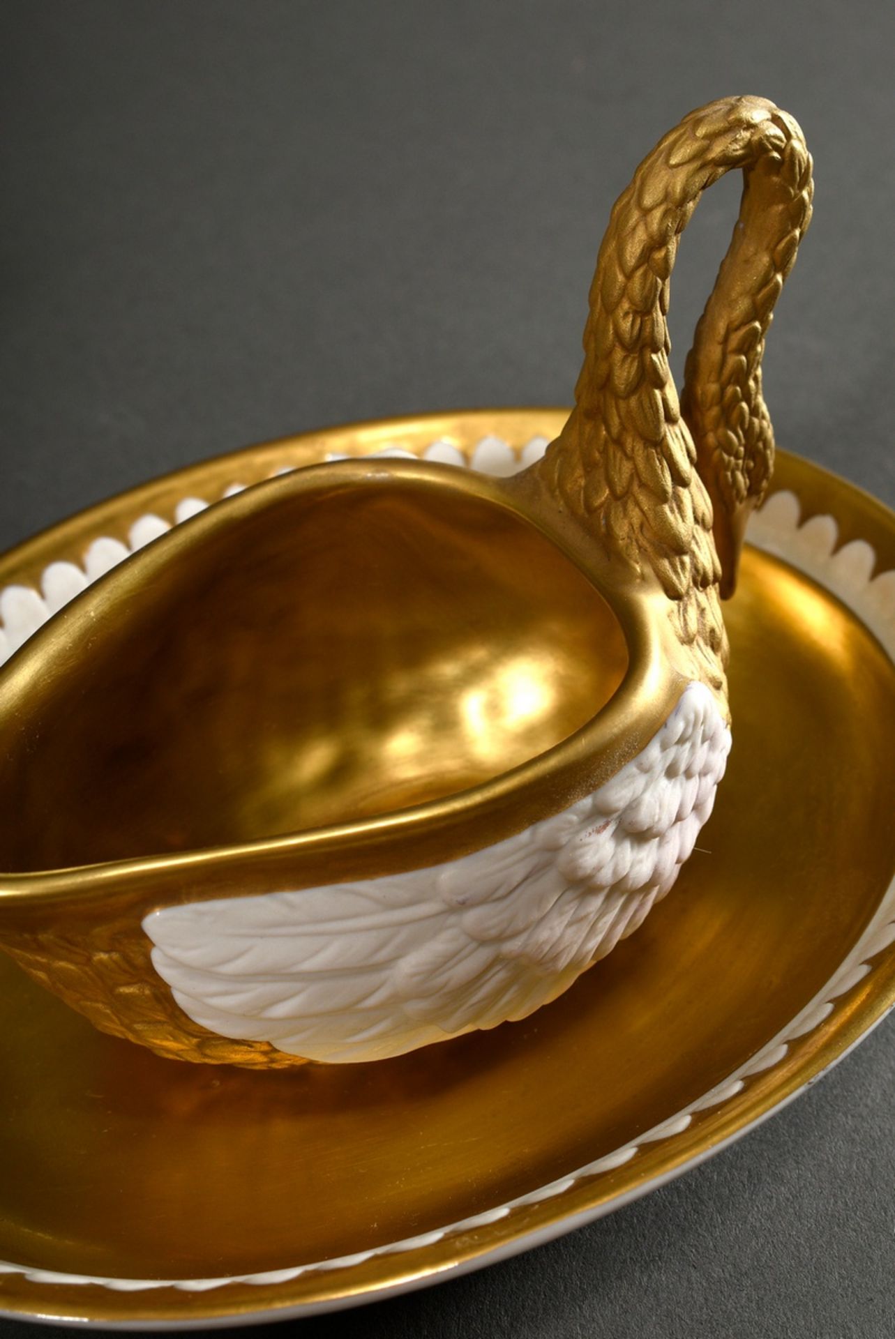 Pair of Dresden porcelain cups/UT "Swan" with rich gilding, molding no.: 6709, year: 1987/1988, bos - Image 3 of 7